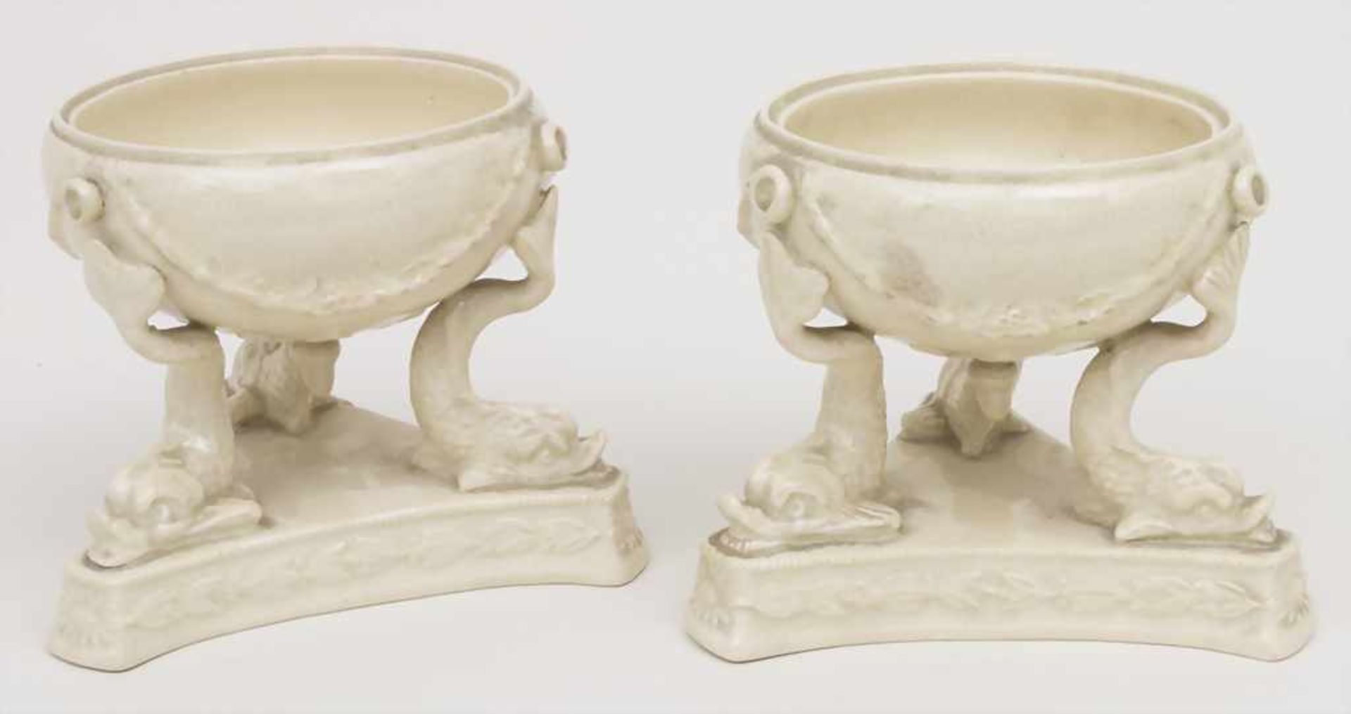 Paar Empire Creamware Zierschalen / A pair of footed creamware dishes / faience fine, wohl Pont- - Bild 2 aus 5