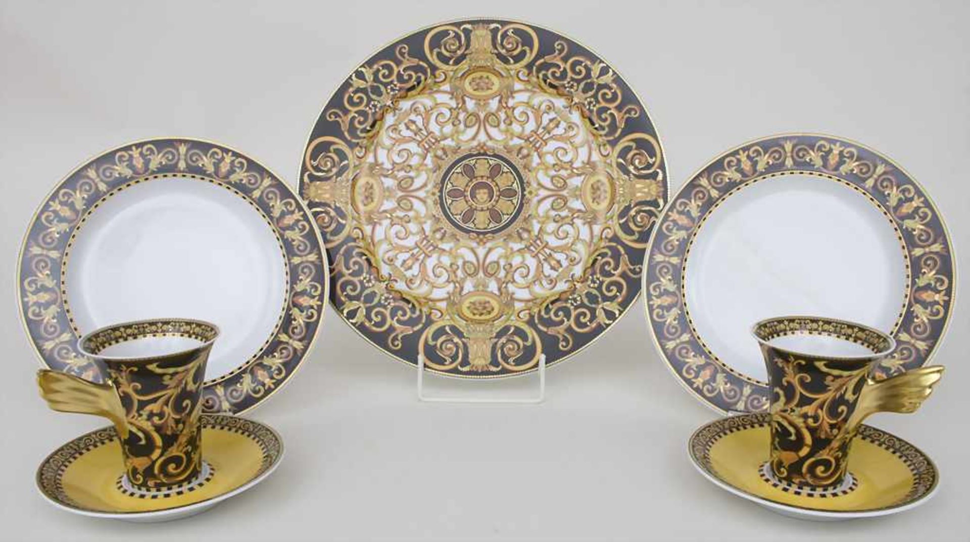 2 Gedecke mit Platte 'Barocco' / 2 place settings with a plate 'Barocco', Versace für Rosenthal, 20.