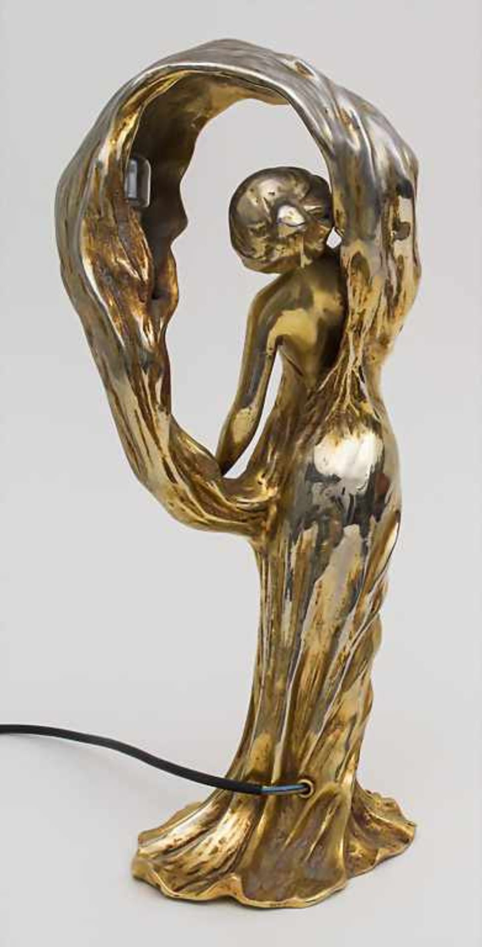 Figürliche Lampe Tänzerin Loie Fuller / Figural Lamp, 2. Hälfte 20. Jh.Material: Bronze, vergoldet, - Image 3 of 6