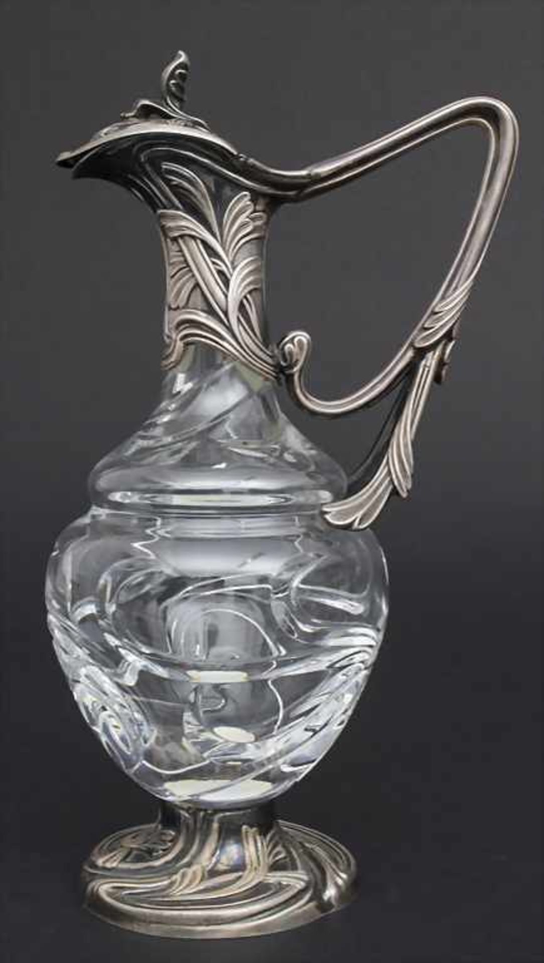 Jugendstil-Karaffe mit Silbermontur / Art Nouveau carafe with silver garbMaterial: farbloses Glas,