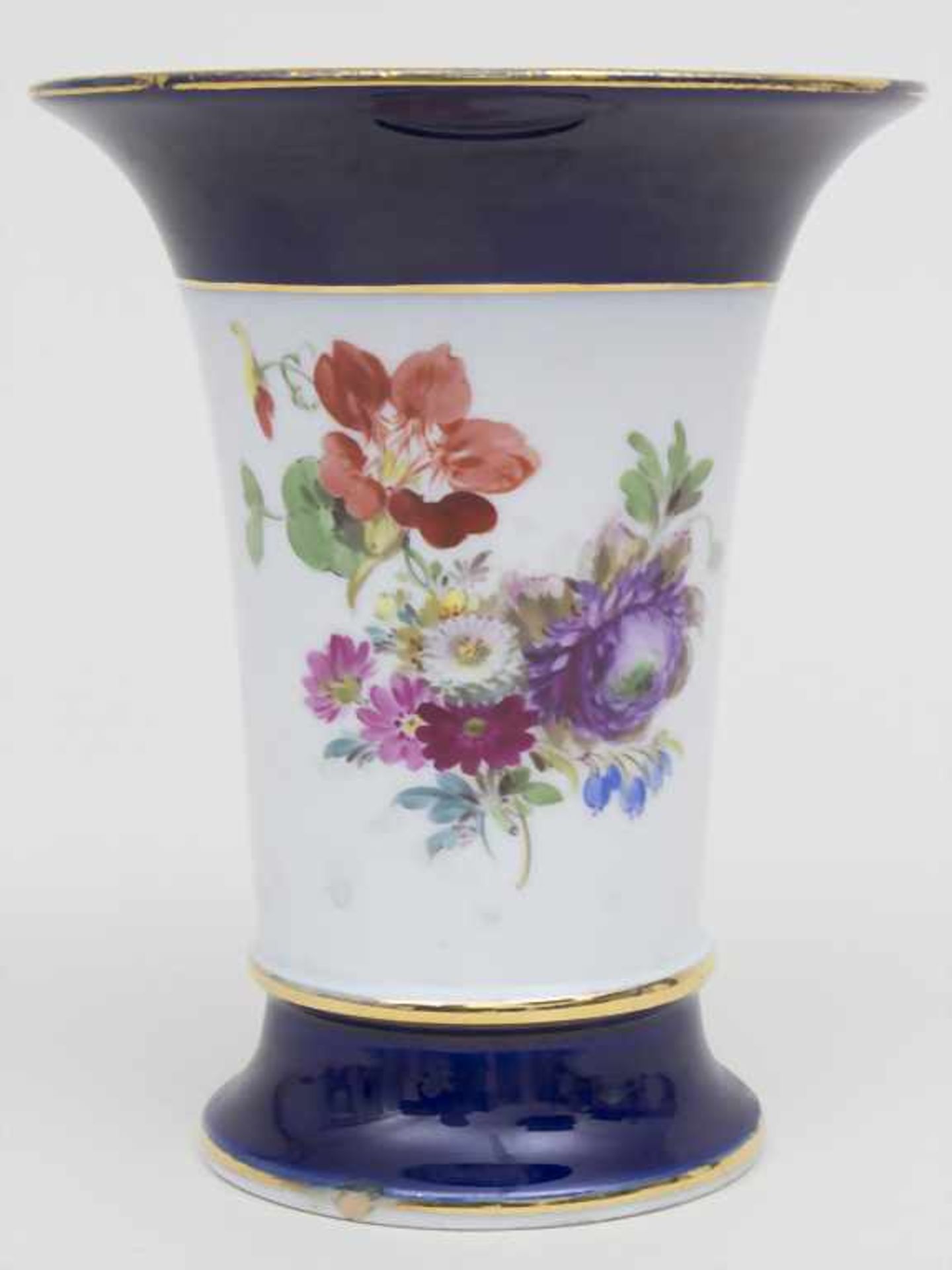 Kratervase mit Blumenbouquets / A vase with flower bouquets, Meissen, 1860-1924Material: - Bild 2 aus 8