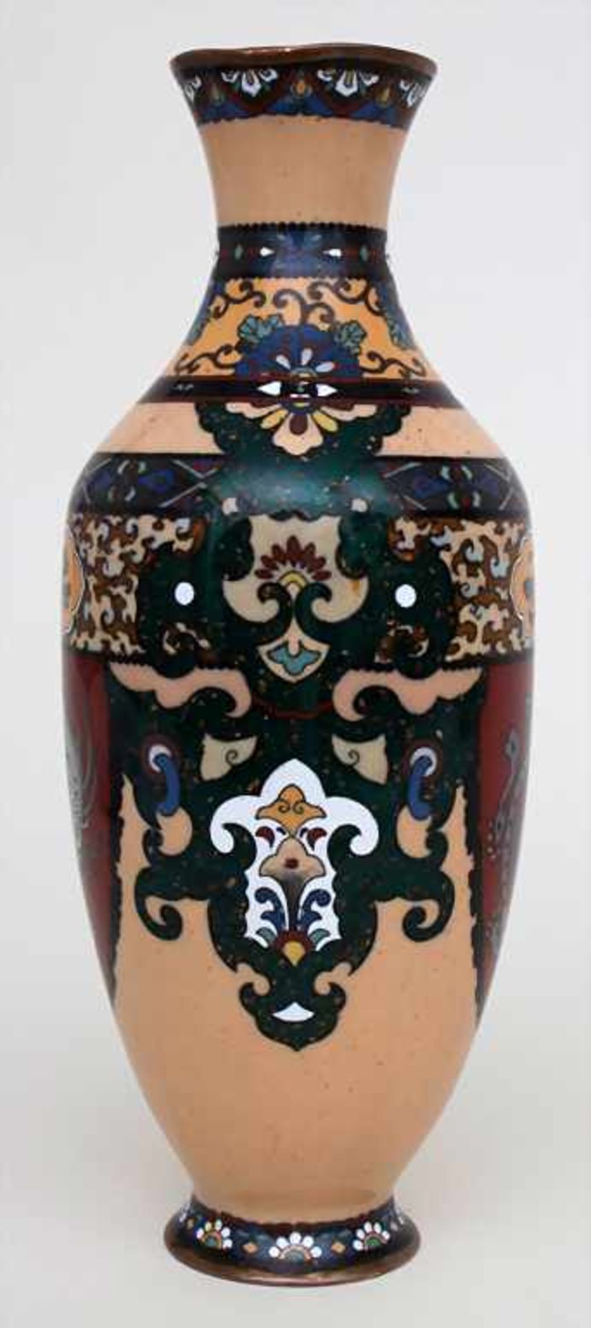 Cloisonné-Vase, 'Phönixe in Reserve', Meiji-PeriodeMaterial: Kupferkorpus, polychromes Email- - Bild 4 aus 8