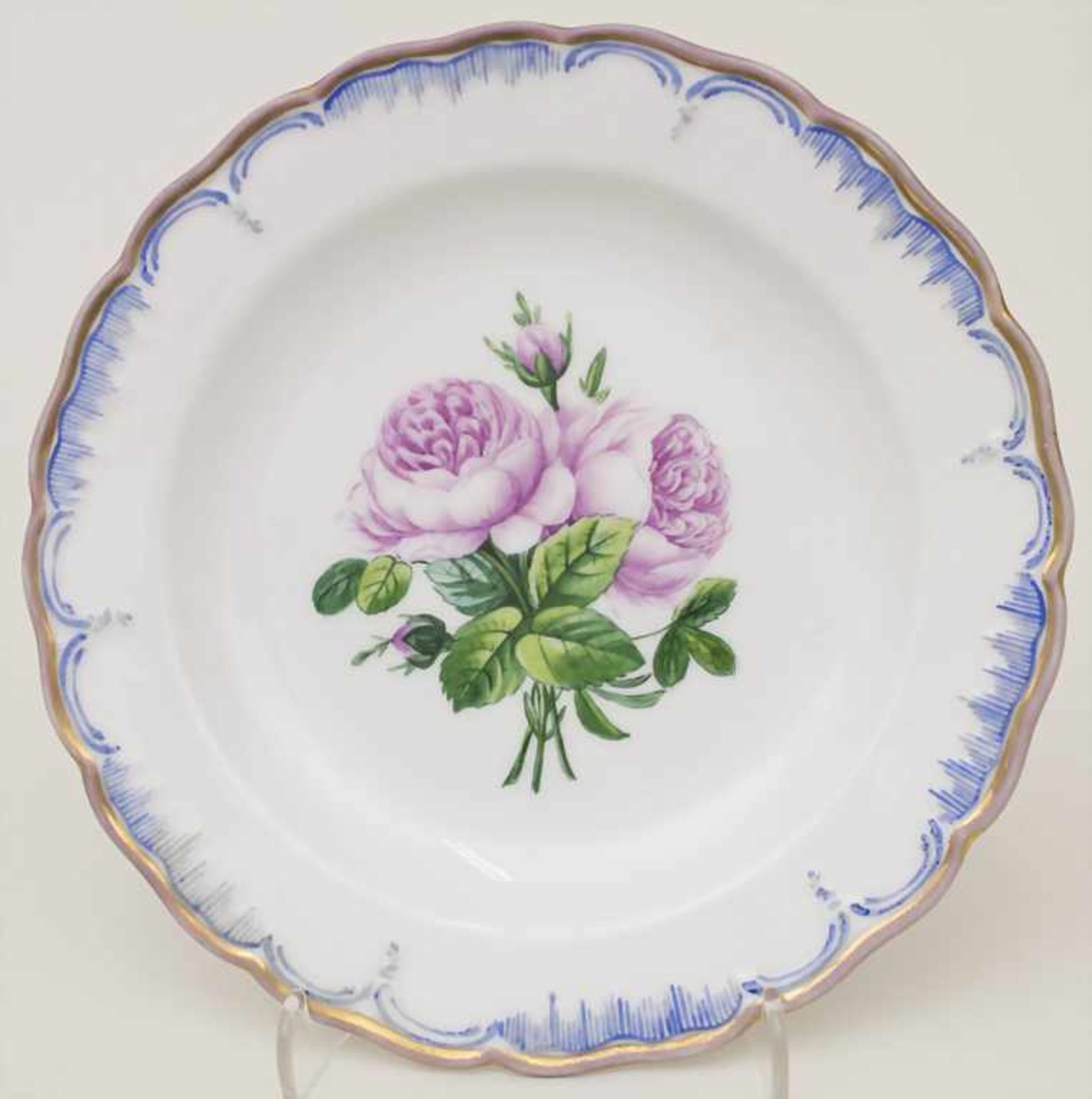 Konvolut 3 Teller mit Blumenmalerei / A set of 3 plates with flowers, KPM, Berlin, 1. Hälfte 20. - Image 11 of 15