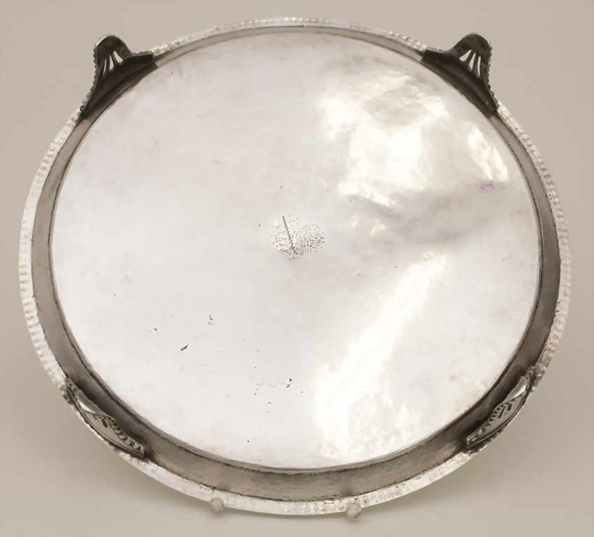 Große Louis-Seize Platte / A large Louis-Seize silver plate, Lissabon/Lisbon, un 1780Material: - Bild 5 aus 11