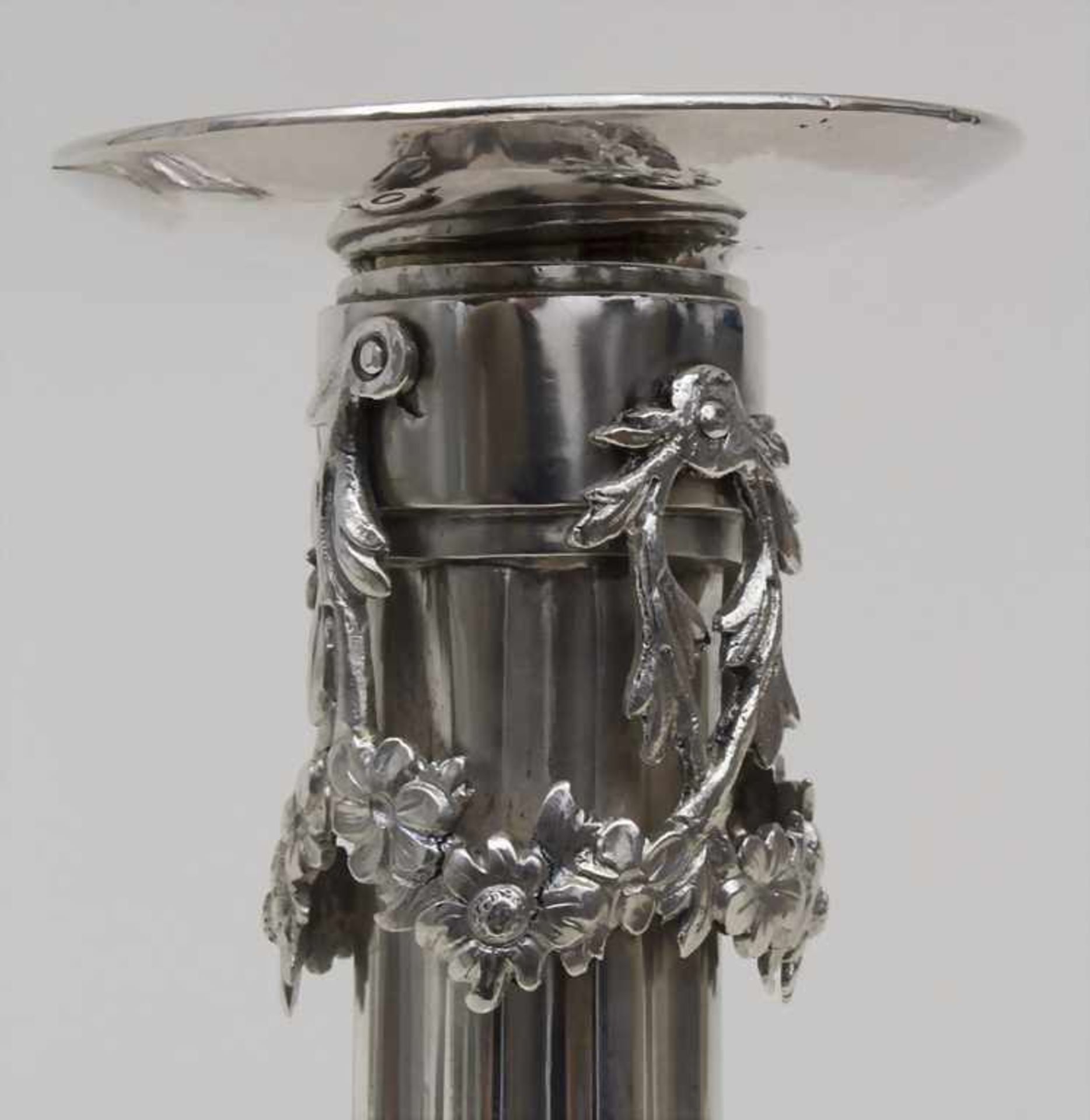 Paar Kerzenleuchter / A pair of silver candlesticks, Johann Martin Langenbauer, Augsburg, - Bild 10 aus 13