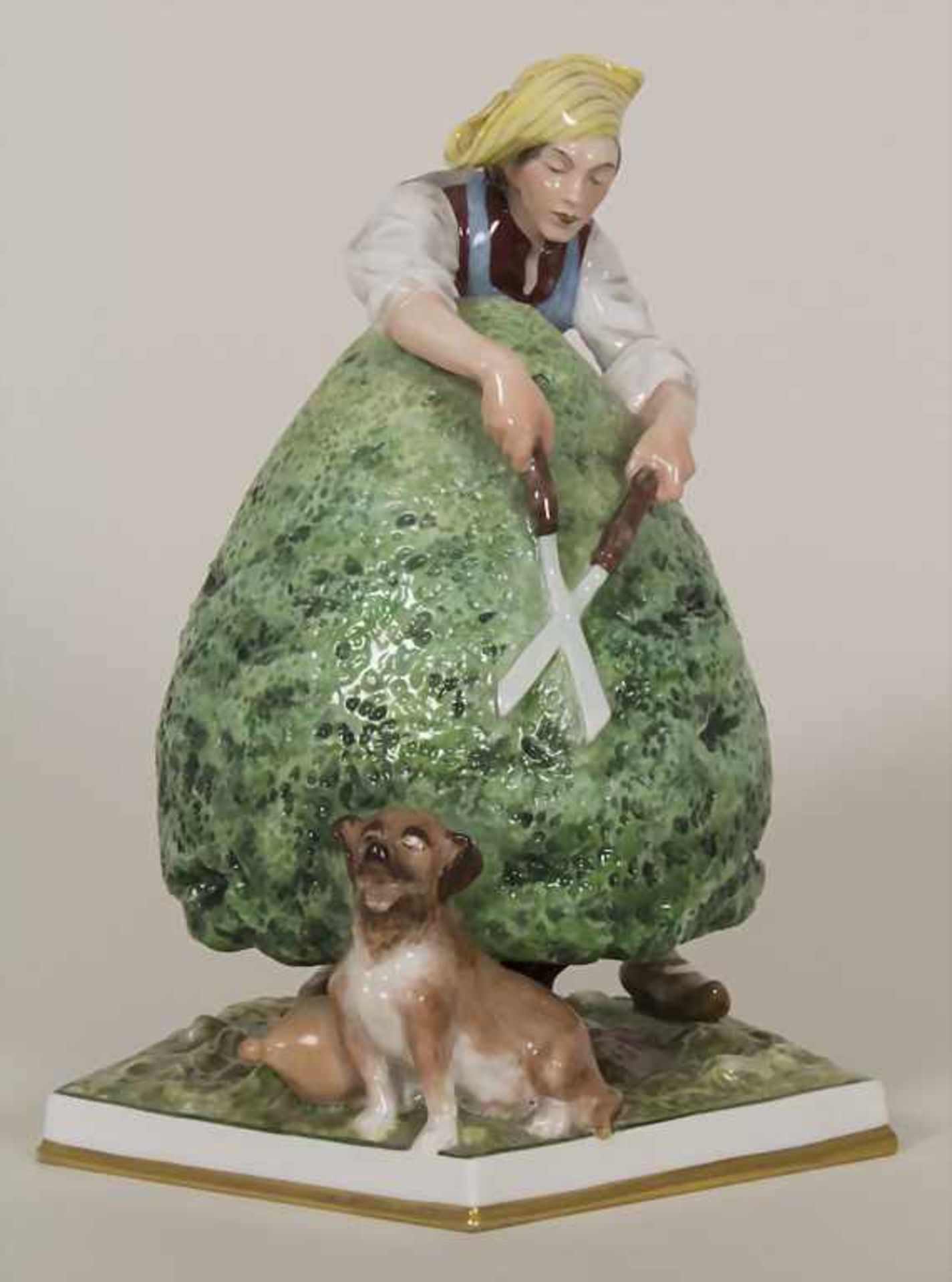 Gärtner mit Hund / Mand klipper buxbom / A gardener with dog, Hans Tegner / Jens J. Bregno, Bing & - Bild 2 aus 6