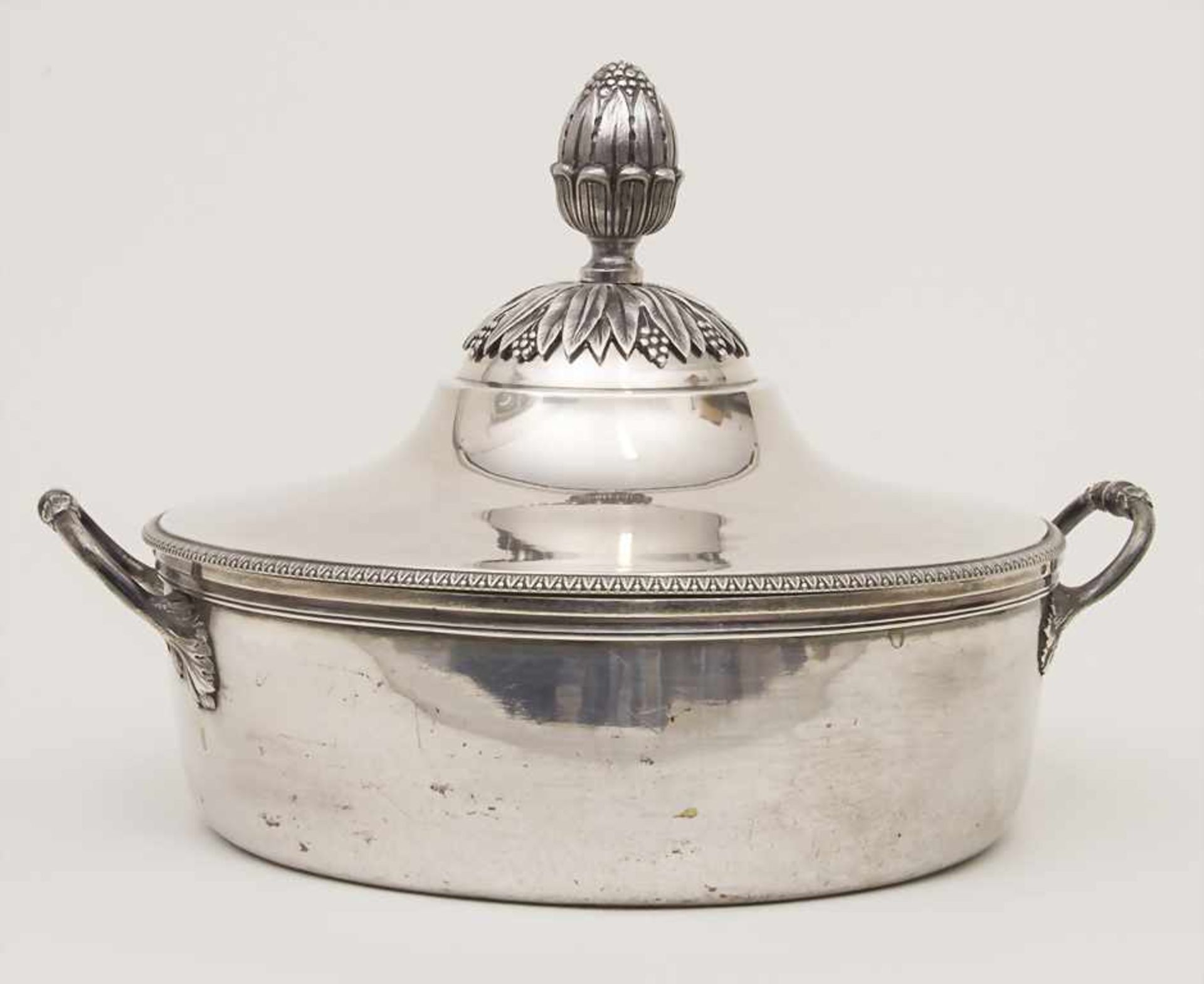 Empire Deckelterrine / A covered silver tureen / Légumier en argent, Paris,1803-1809 Empire - Bild 7 aus 21