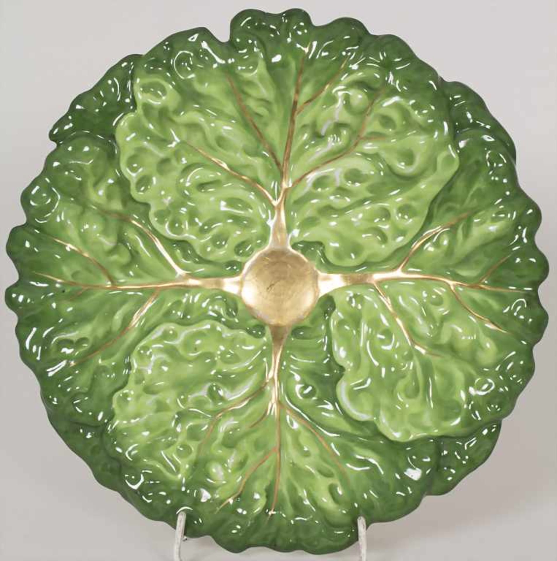 Kohlblatt-Schale / A cabbage leaf shaped bowl, Wien / Vienna, 1838Material: Porzellan, in