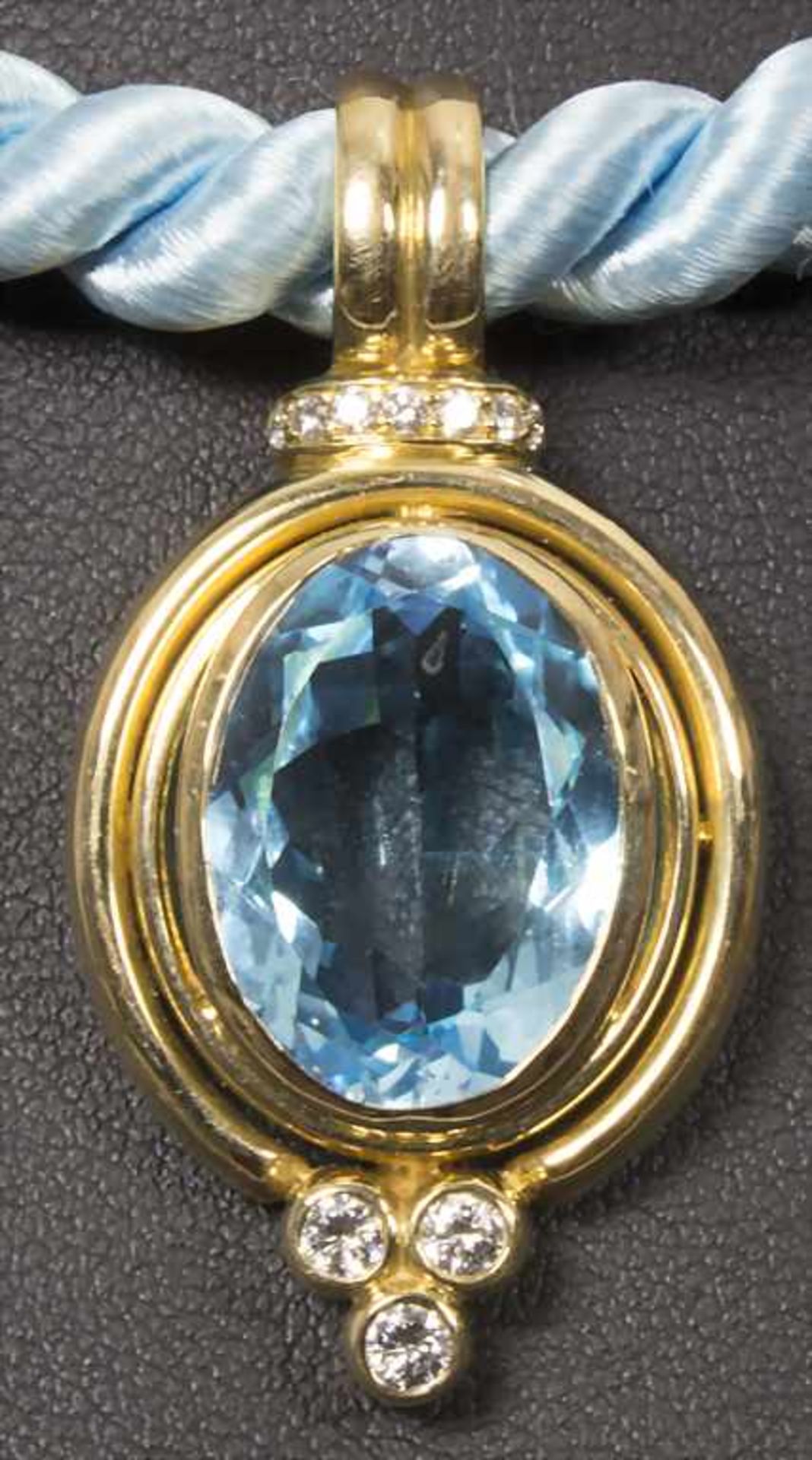 Anhänger mit Topas und Brillanten / A Pendant with Topaz and BrilliantsMaterial: GG 750/000, - Bild 2 aus 4