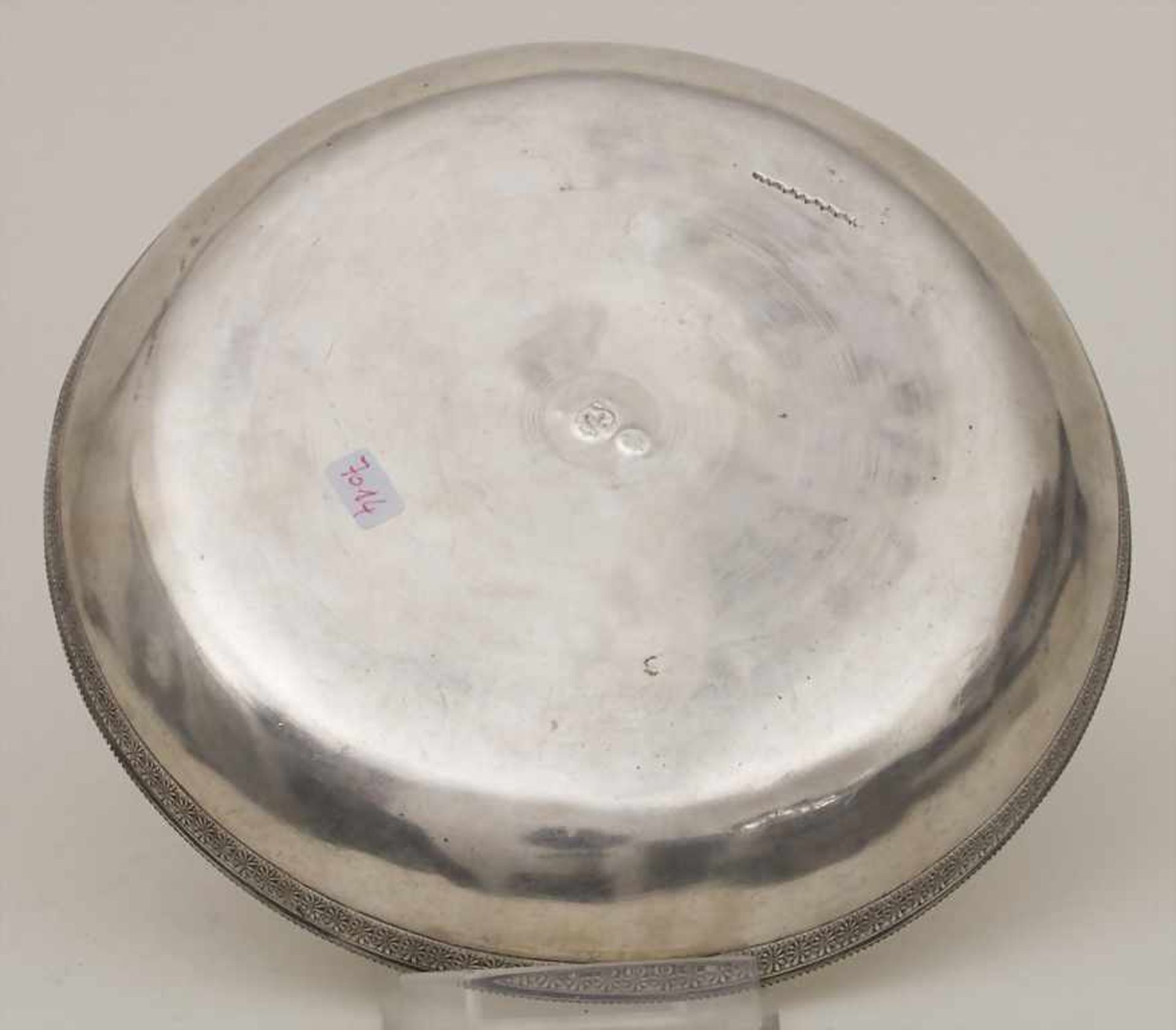 Runde Platte / A round platter, osmanisch / Ottoman, 19. Jh.Material: Silber 800, Tughra/Tugrat, - Bild 2 aus 7