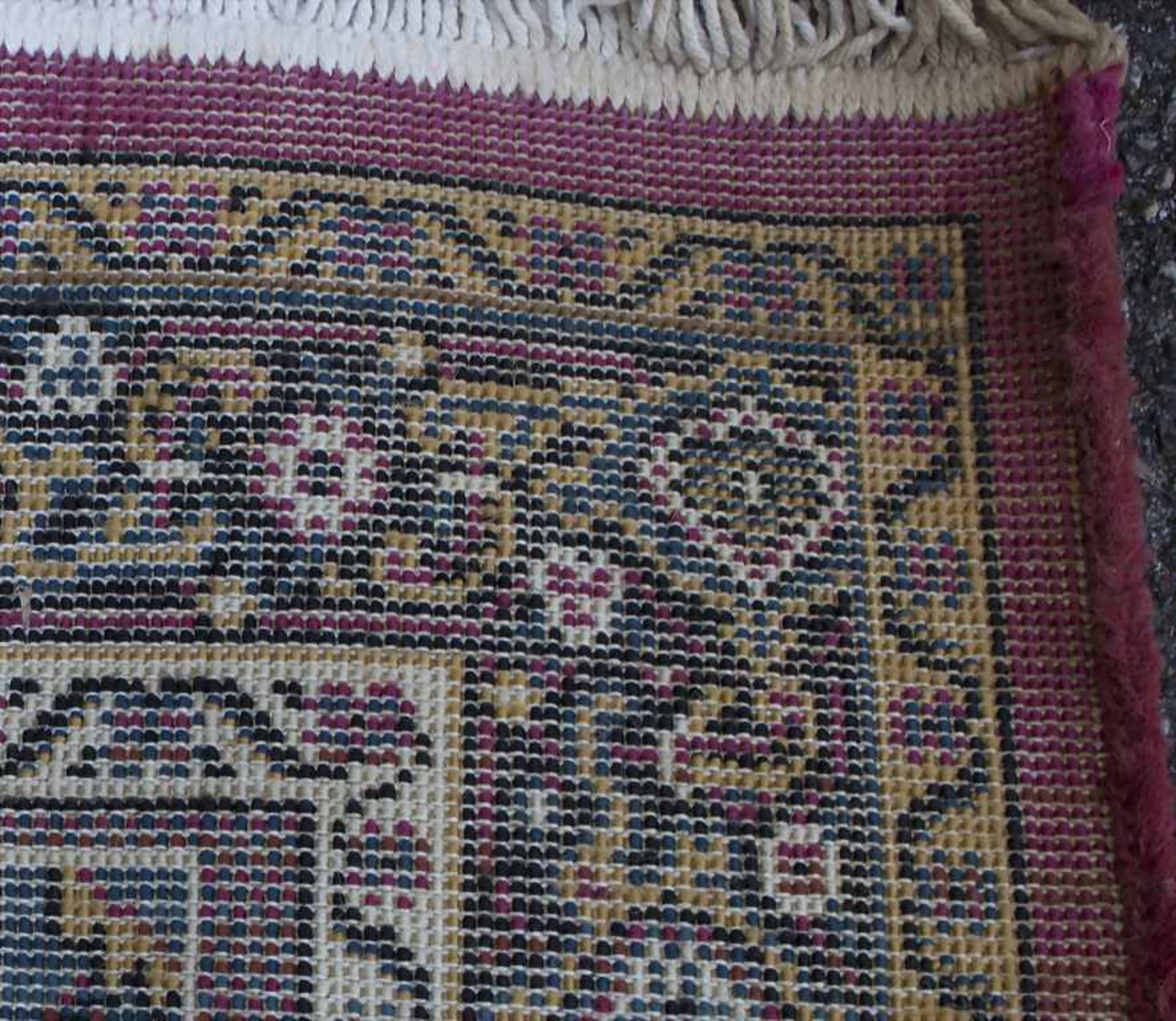 Orientteppich / An oriental carpetMaterial: Wolle auf Wolle, Maße: 248 x 155 cm, Zustand: gut , - Image 2 of 7