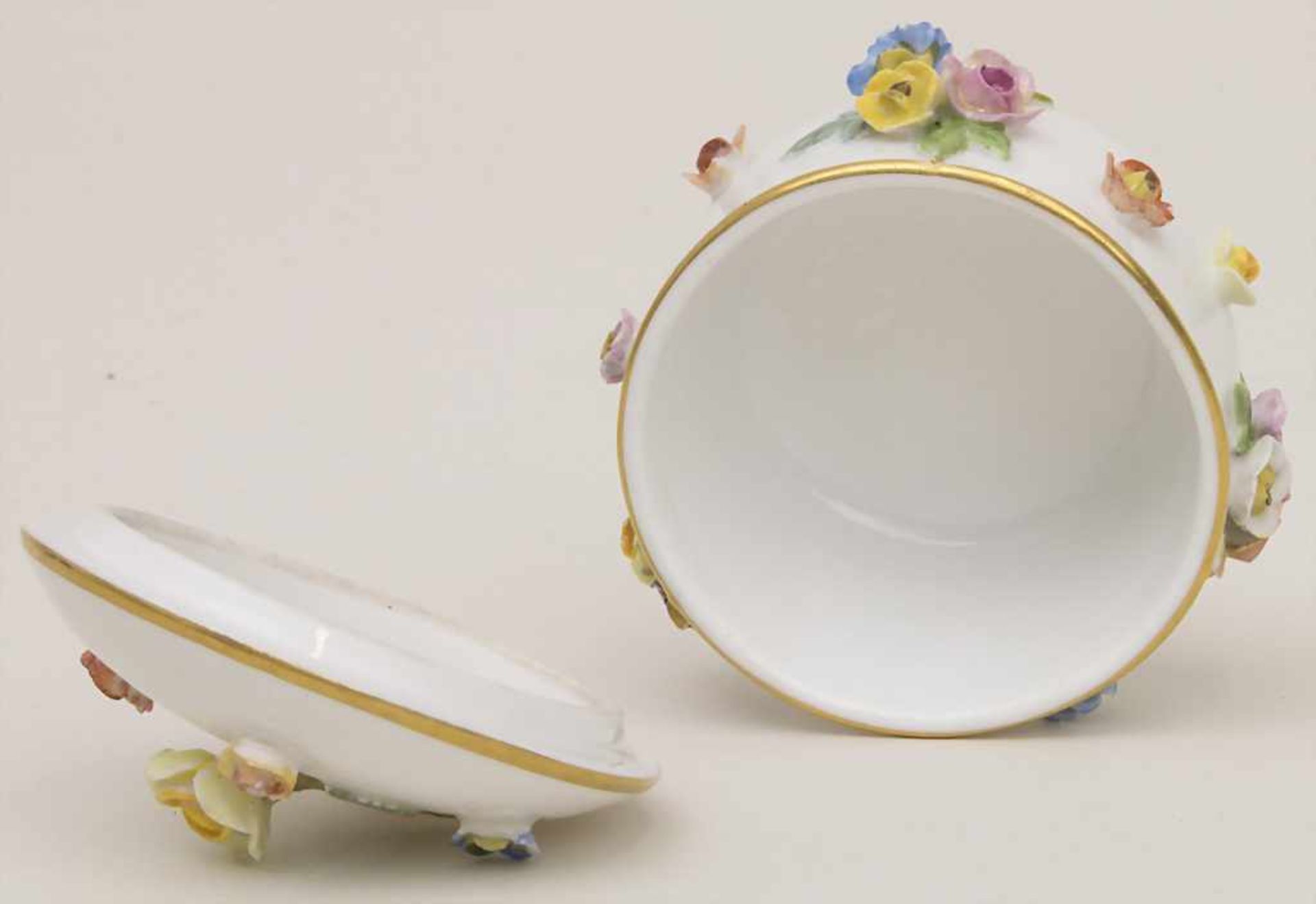 Miniatur-Deckeldose / A miniature lidded box, Meissen, 1860-1924Material: Porzellan, polychrom - Image 7 of 8