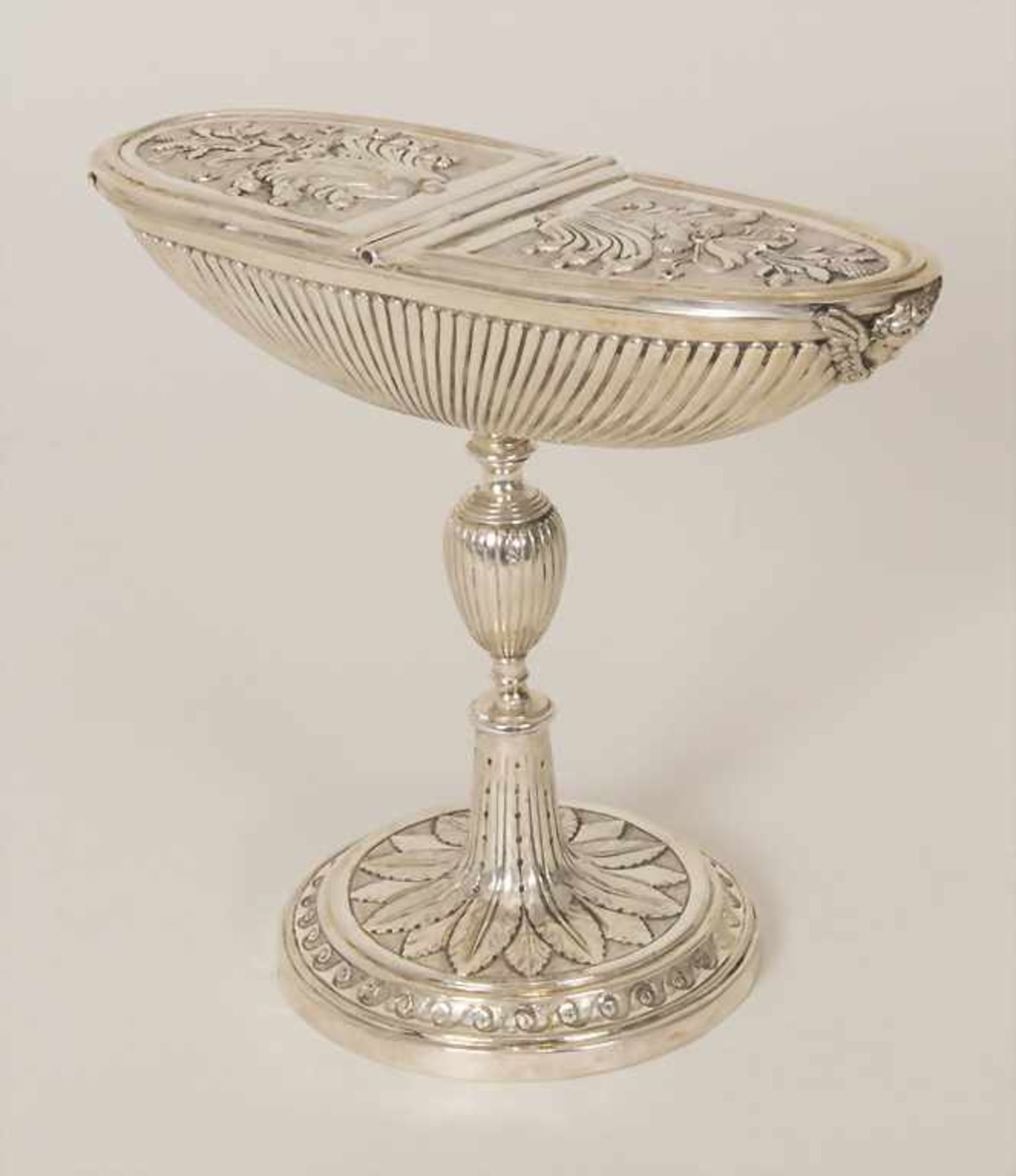 Empire Weihrauchbrenner / A silver incense burner, Rom/Vatikanstadt, um 1810Material: 800er Silber,