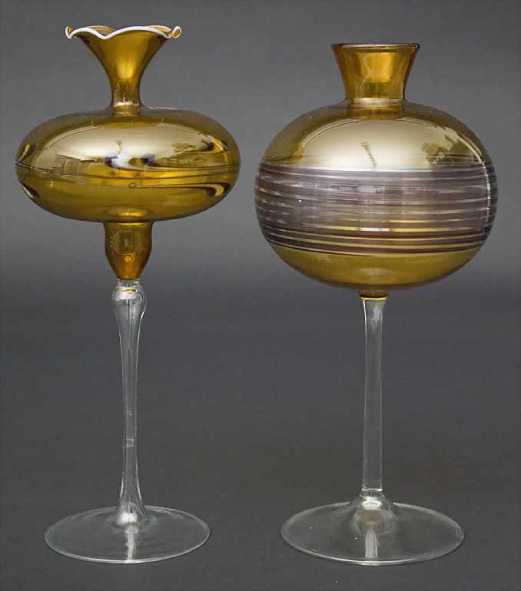 Paar Vasen / A pair of vases, Lauscha, ThüringenMaterial: mundgeblasenes Glas,Höhe: 23,8 und 24,4