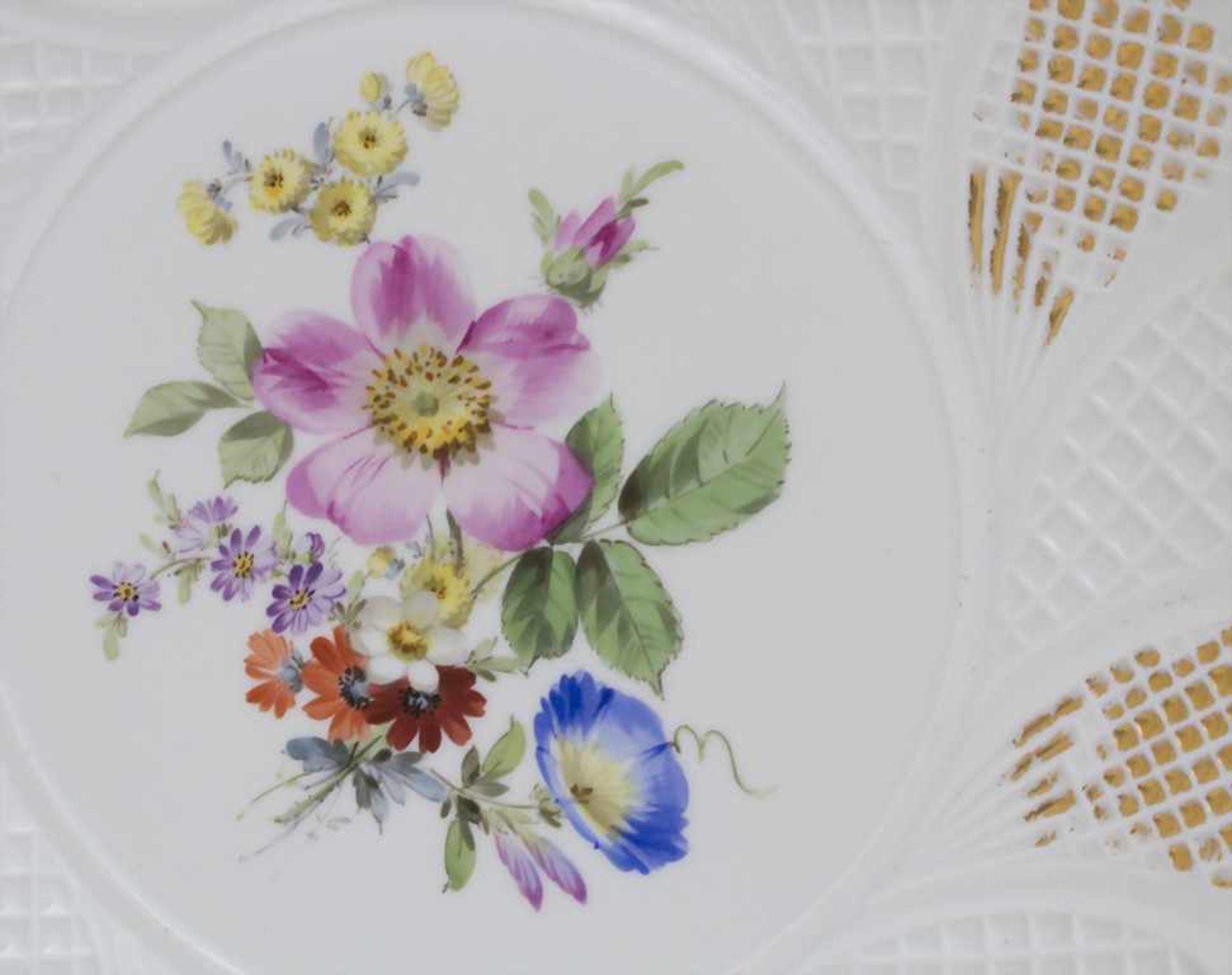 Konvolut 4 Teller mit Blumenmalerei / A set of 4 plates with flowers, Meissen, 1860-1924Material: - Image 8 of 8
