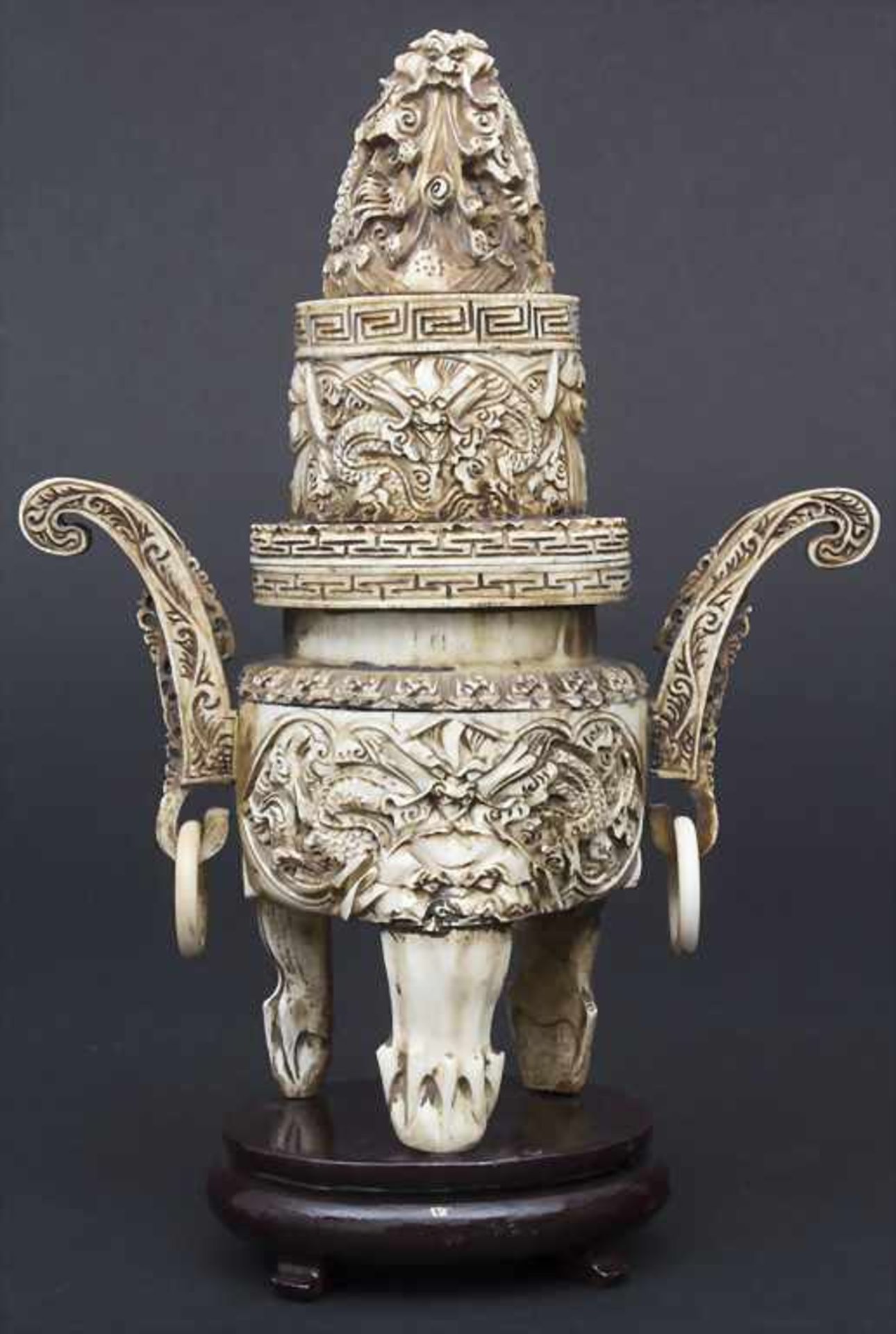 Räuchergefäß mit Drachendekor / An incense burner with dragons, China, um 1900Material: Elfenbein, - Bild 5 aus 11