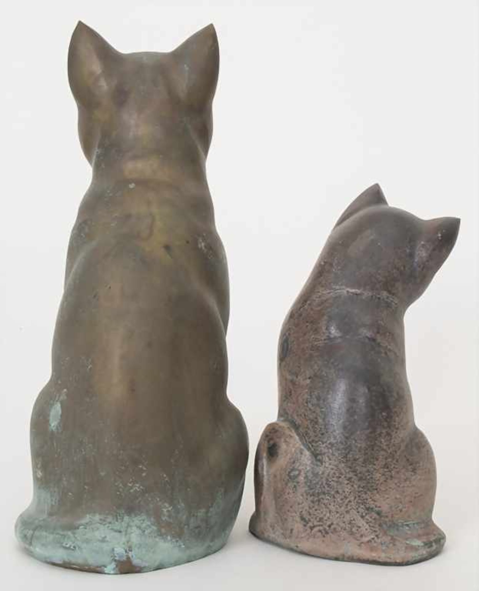 Bronzefiguren 'zwei Katzen' / Bronze figures 'two cats', 20. Jh.Technik: Bronze, patiniert,Höhe: - Bild 4 aus 9