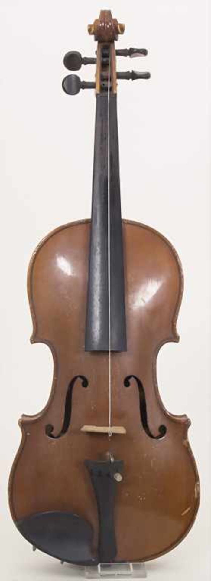 Violine / A violin, Klingenthal i. SachsenGeige: 3/4 Größe, Schülergeige, rotbrauner Lack,