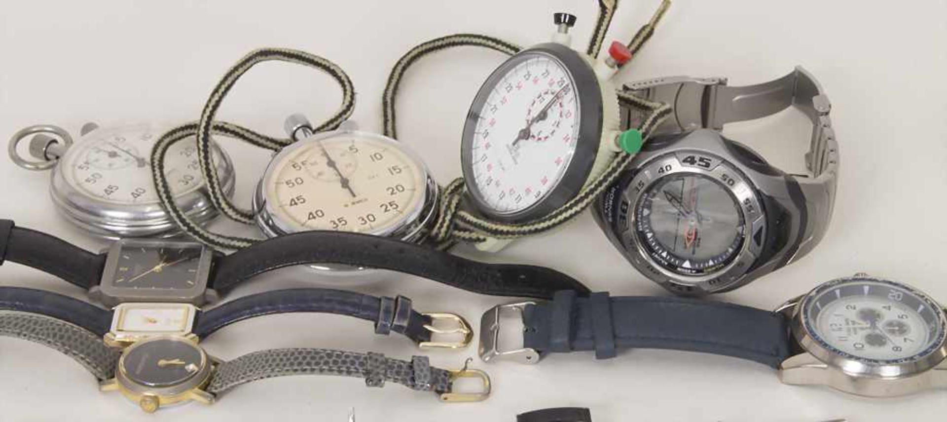 Konvolut Uhren / A set of wristwatchesBestehend aus:* 3 Stoppuhren* 28 ArmbanduhrenZustand: - Image 2 of 4