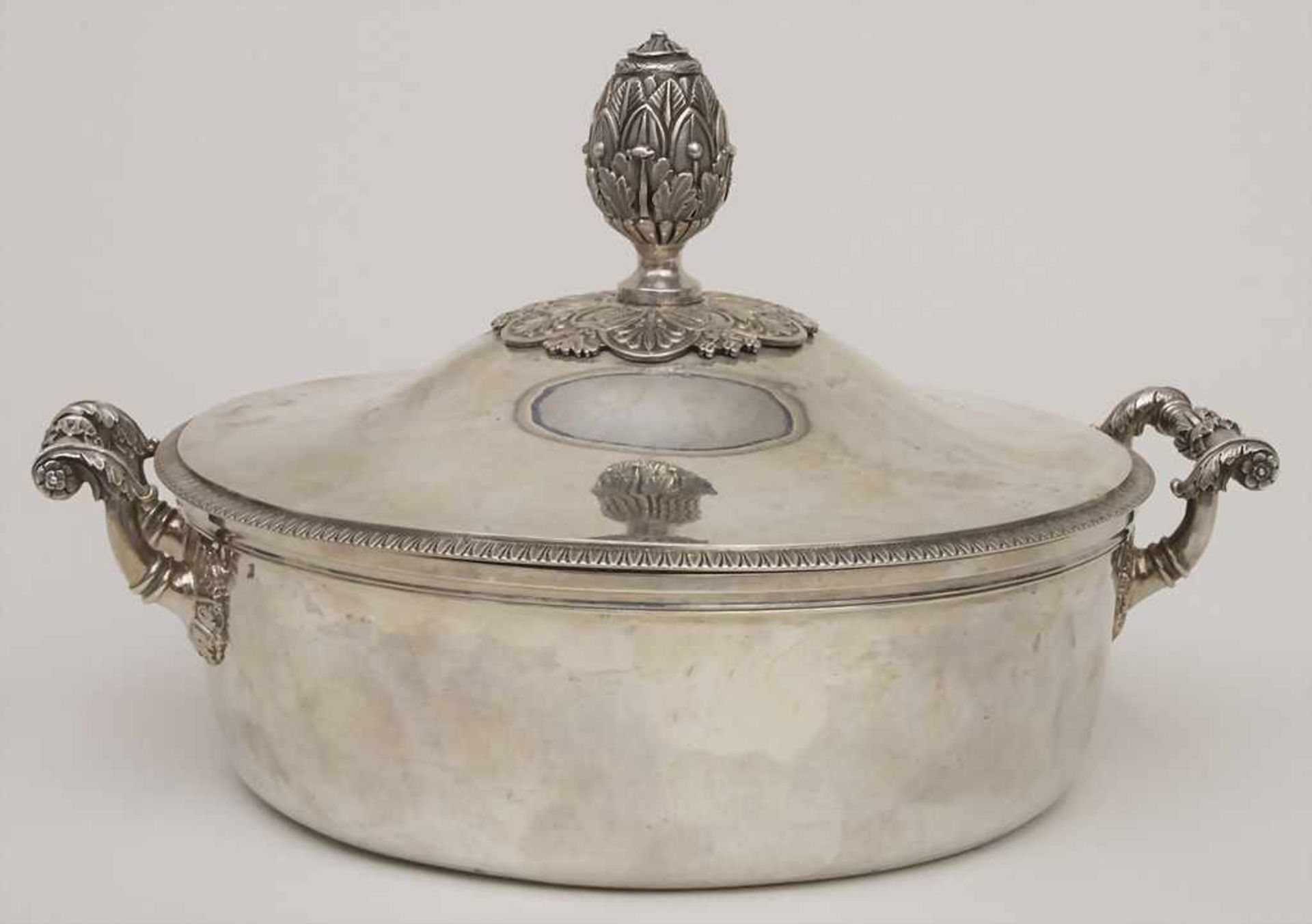 Deckelterrine / A silver tureen, L.N. Naudin, Paris, um 1820Material: Silber 950,Marke: Meistermarke - Bild 4 aus 17