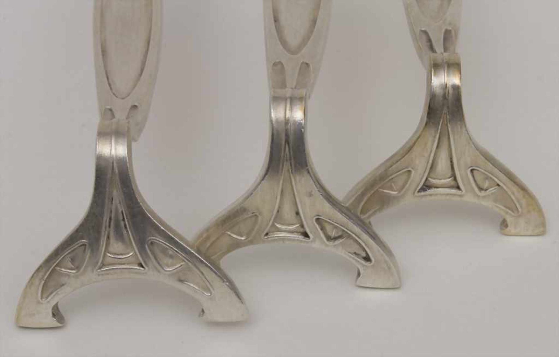 6 Jugendstil Messerbänke / 6 Art Nouveau knife rests, deutsch, um 1900Material: Metall, versilbert, - Bild 2 aus 2