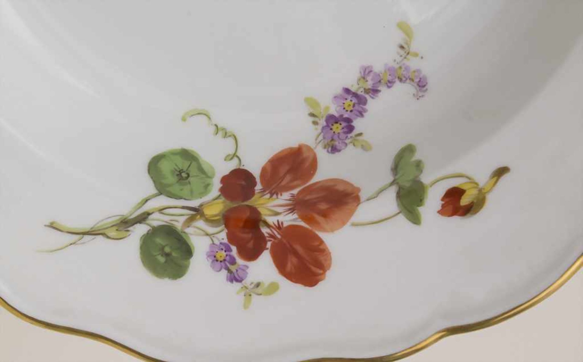 12 Teller / 12 plates, Meissen, 19. Jh.Bestehend aus: 6 Speiseteller und 6 Suppenteller,Material: - Image 3 of 13