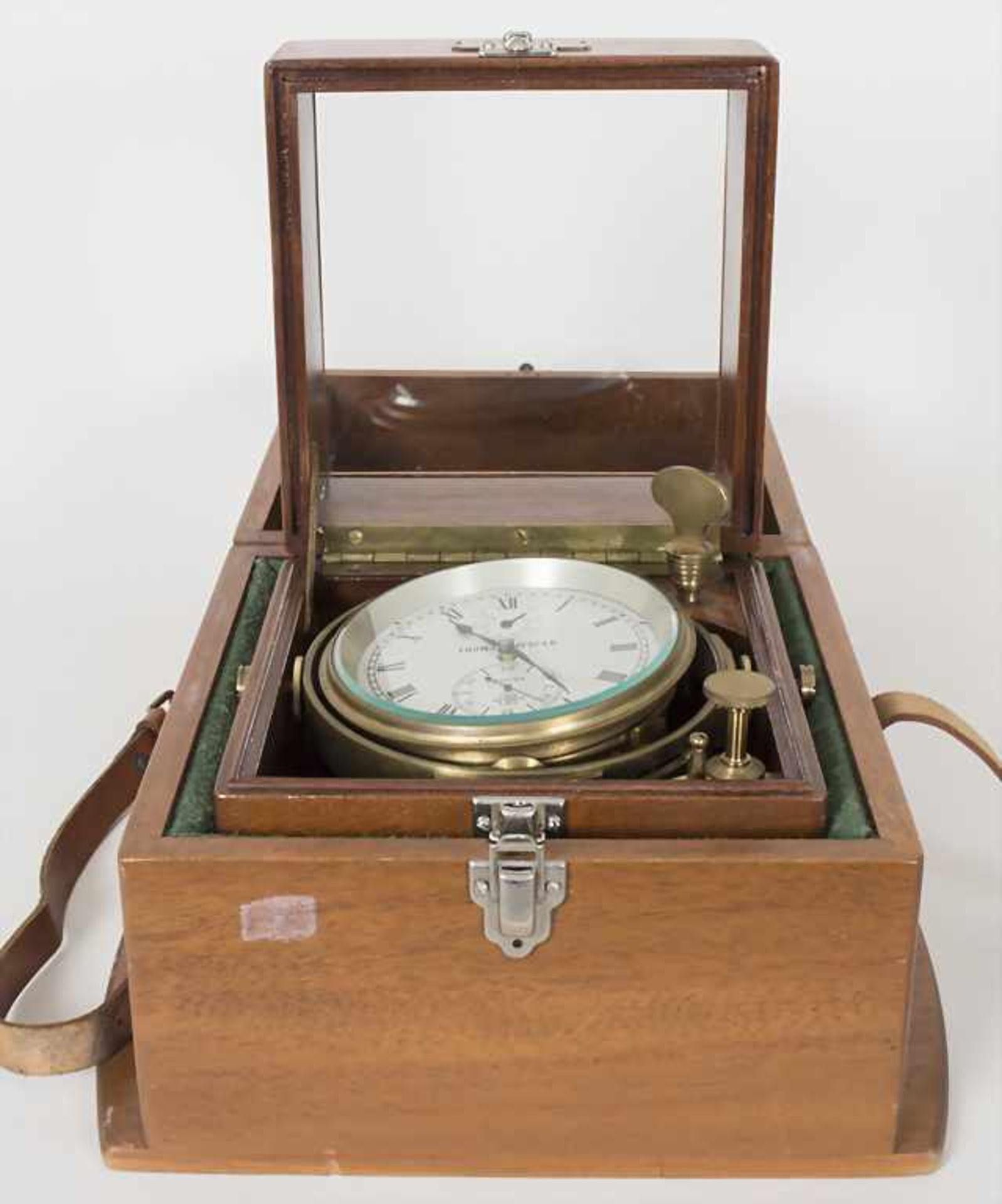 Marine-Chronometer / A Navy Chronometer, Thomas Mercer St. Albans England, um 1953im