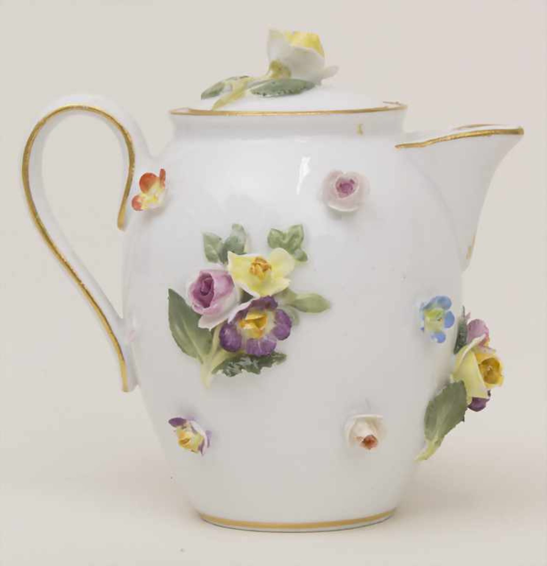 Miniaturkännchen / A miniature pot, Meissen, 1860-1924Material: Porzellan, polychrom bemalt,