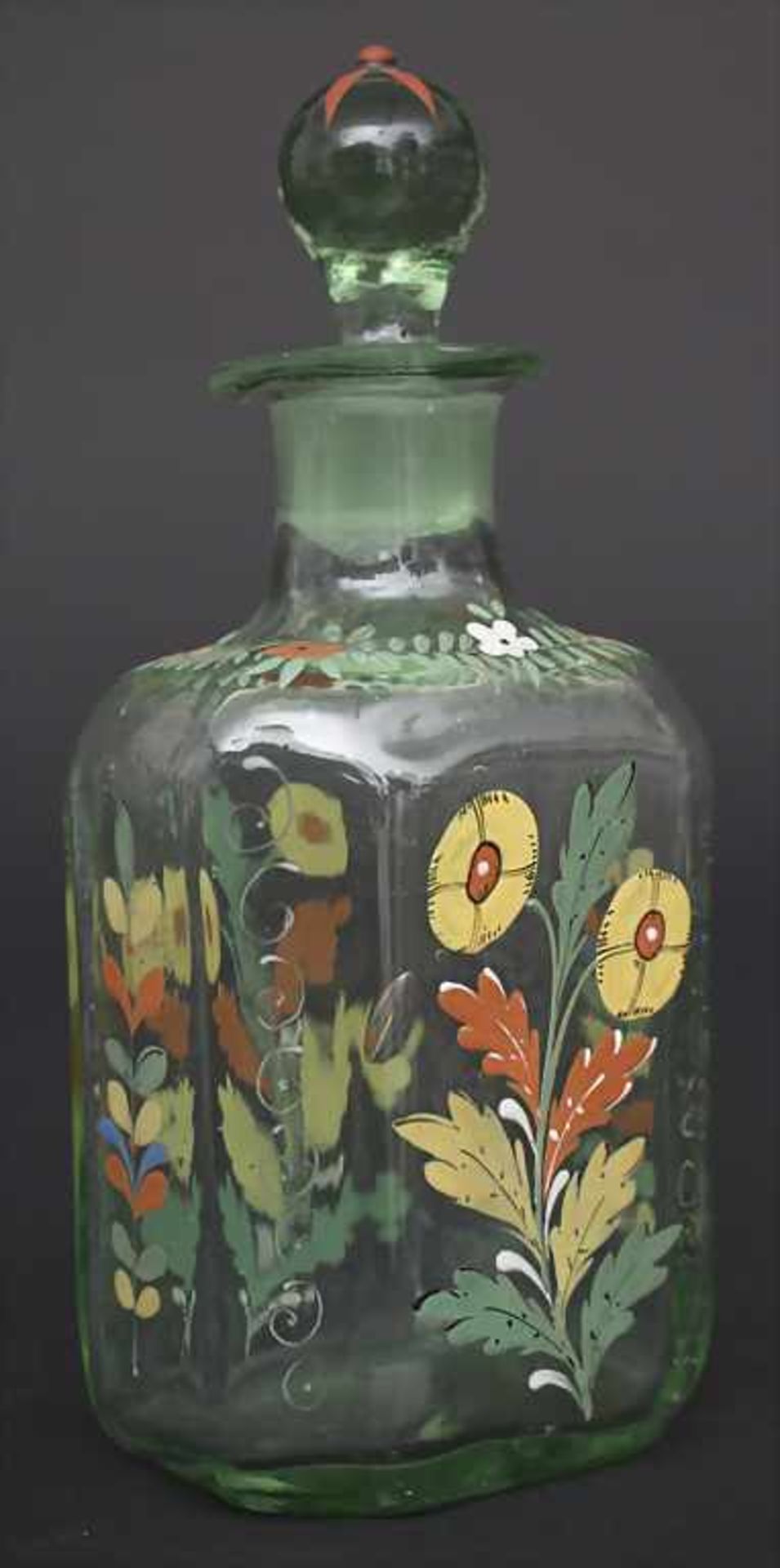 Schnapsflasche mit Blumendekor / A bottle of liquor, Böhmen 19./20. Jh.Material: farbloses Glas, mit - Image 2 of 3