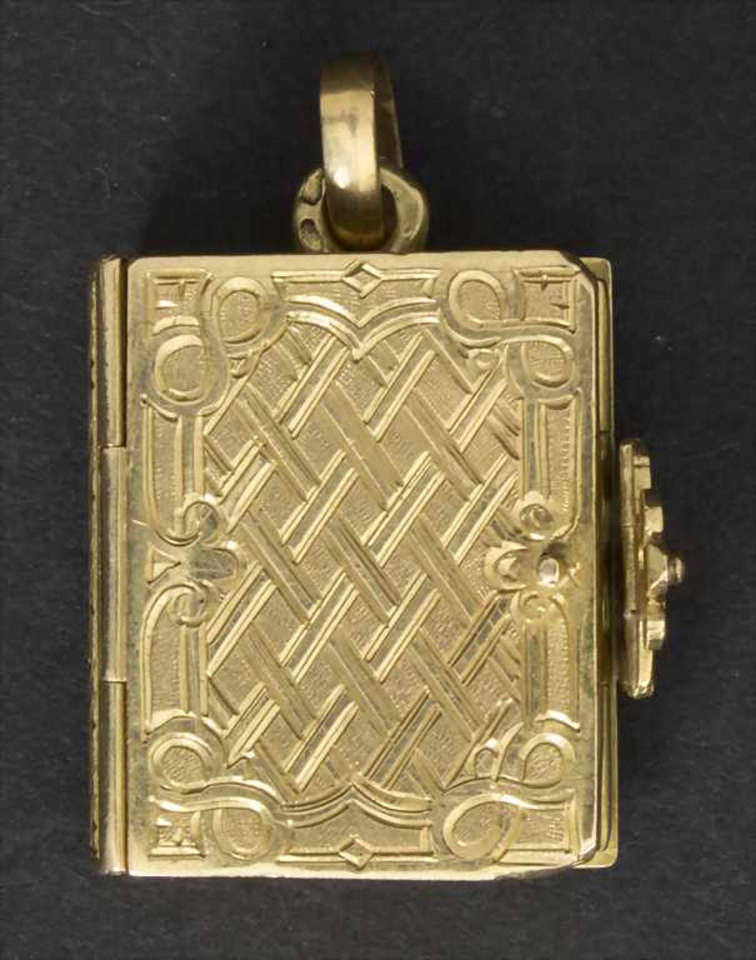 Anhänger in Buchform / A book as gold pendant, Frankreich, 19. Jh.Punzierung: 18 Kt. Gold 750/000,