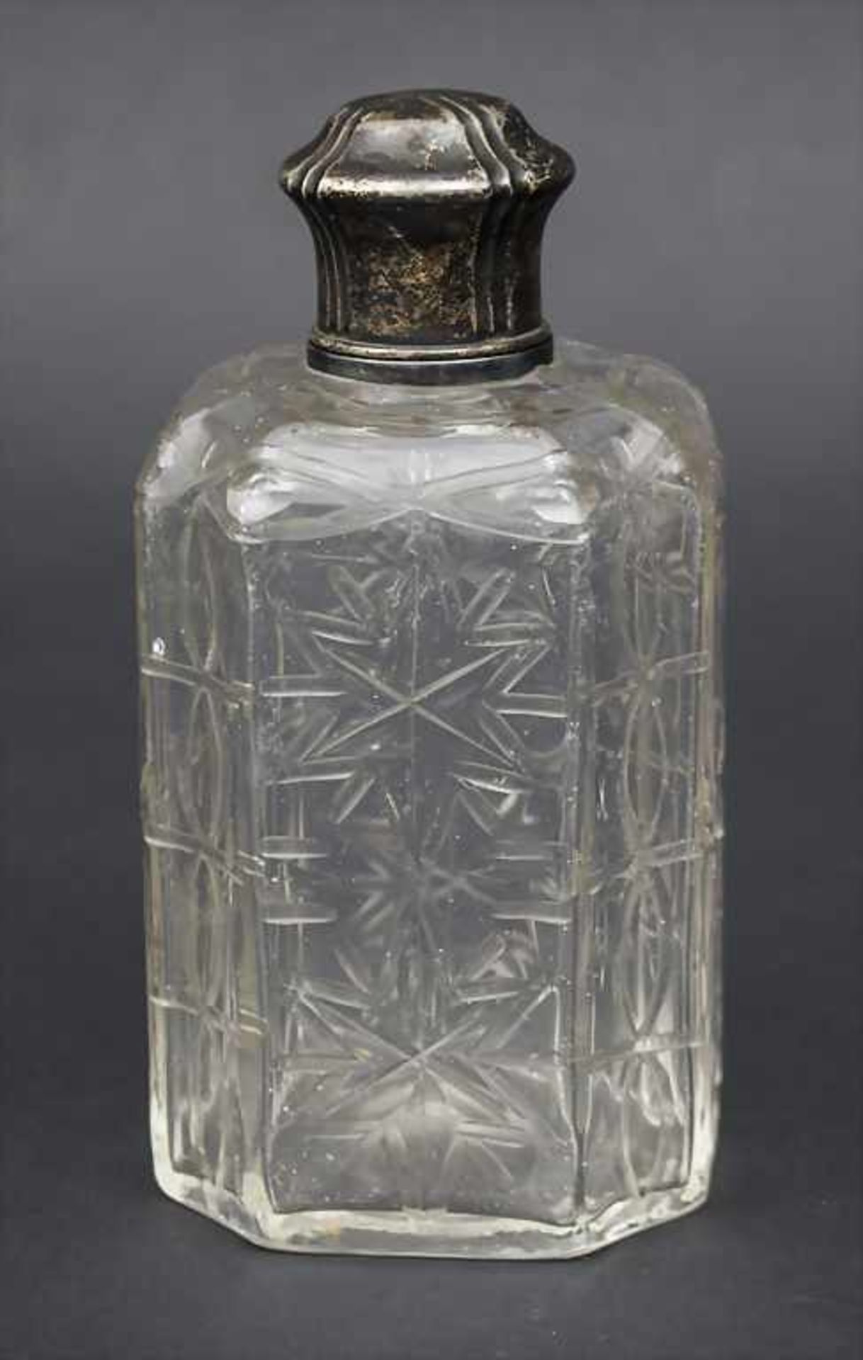 Glasflakon mit Silbermontur / A cut glass bottle with silver mount, Hermann Behrnd, Frankreich,