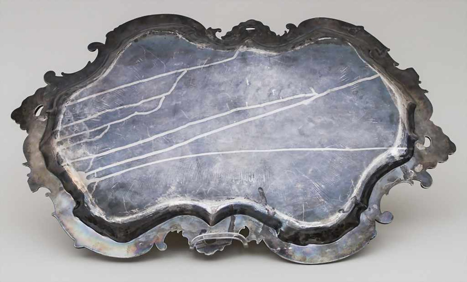 Großes Rokoko Tablett / A large Rococo silver tray, wohl deutsch, um 1880Material: Silber, - Bild 2 aus 5