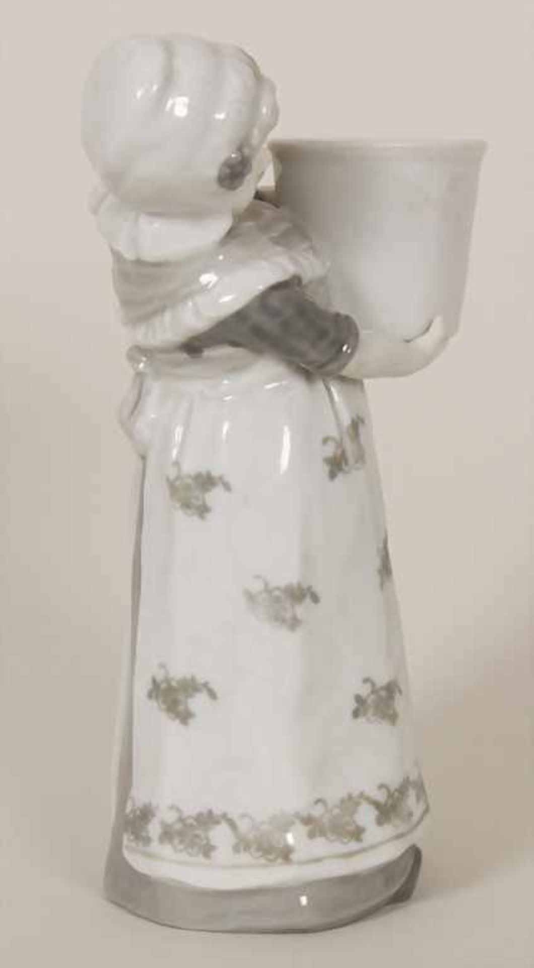 Jugendstil Figur 'Mädchen mit Gefäß' / An Art Nouveau figurine 'girl with vessel', Gebr. Heubach, - Bild 4 aus 8