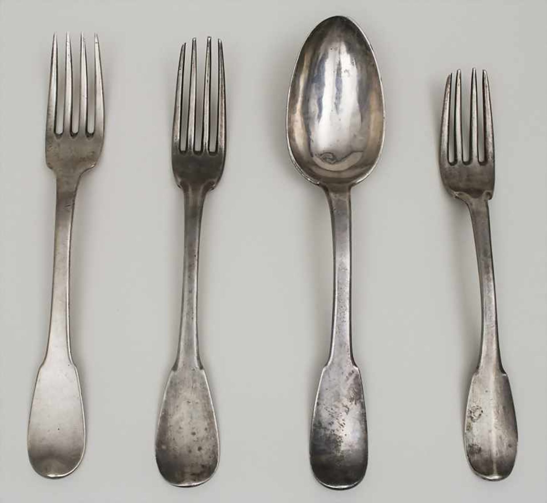 4 Teile Silberbesteck / 4 pieces silver cutlery, Frankreich / France, 18. Jh.Material: Silber 950,