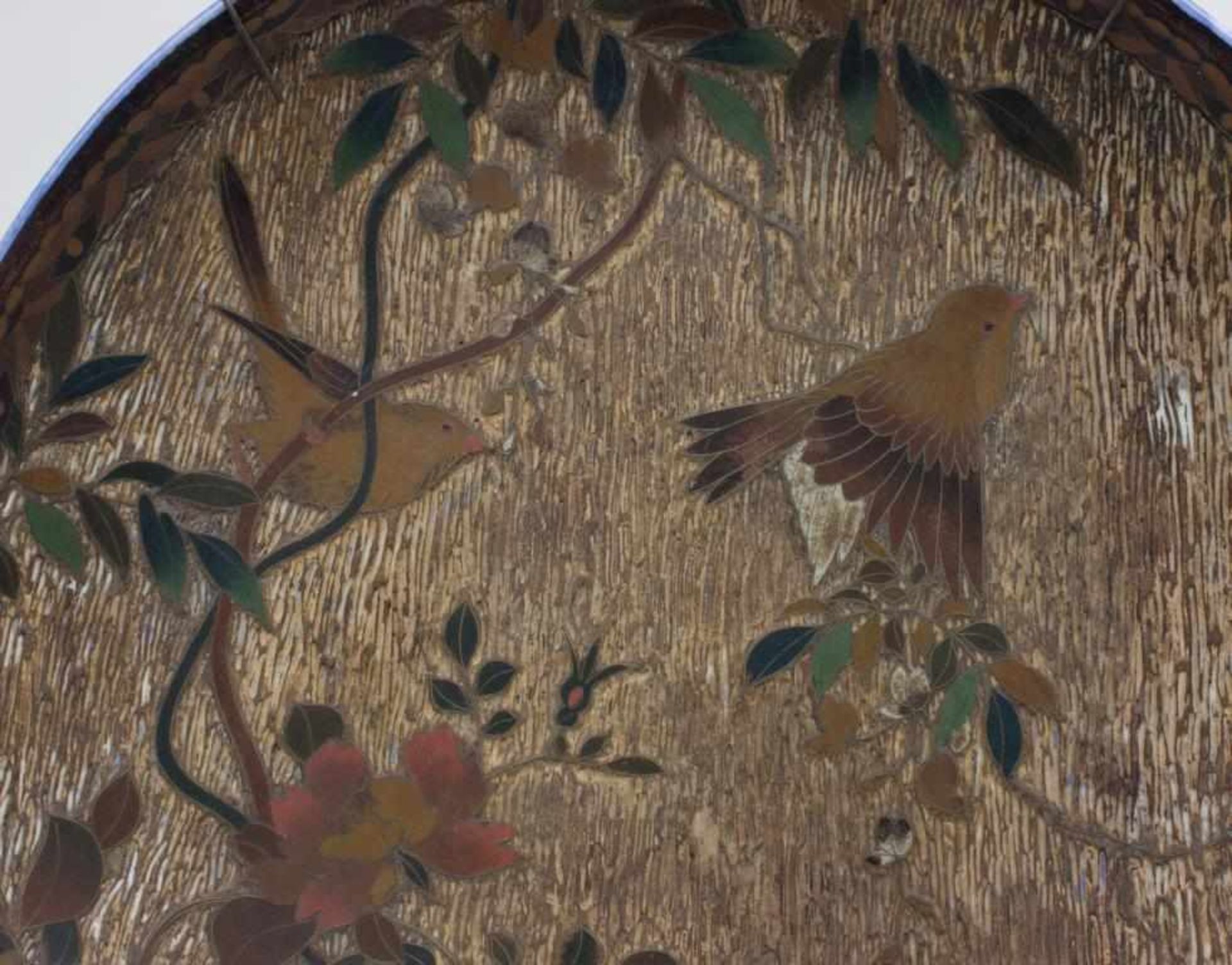 Porzellan-Cloisonné Zierteller/Adornment Platter, Imari, Japan, um 1875großer leicht gemuldeter - Image 2 of 2