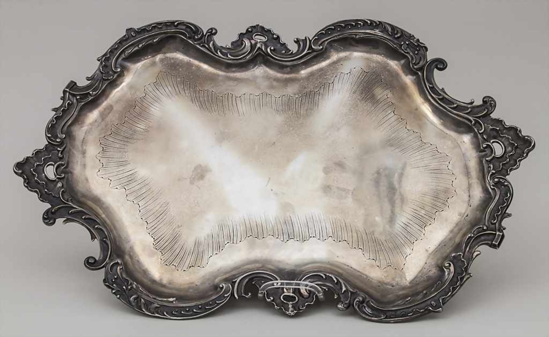 Großes Rokoko Tablett / A large Rococo silver tray, wohl deutsch, um 1880Material: Silber,