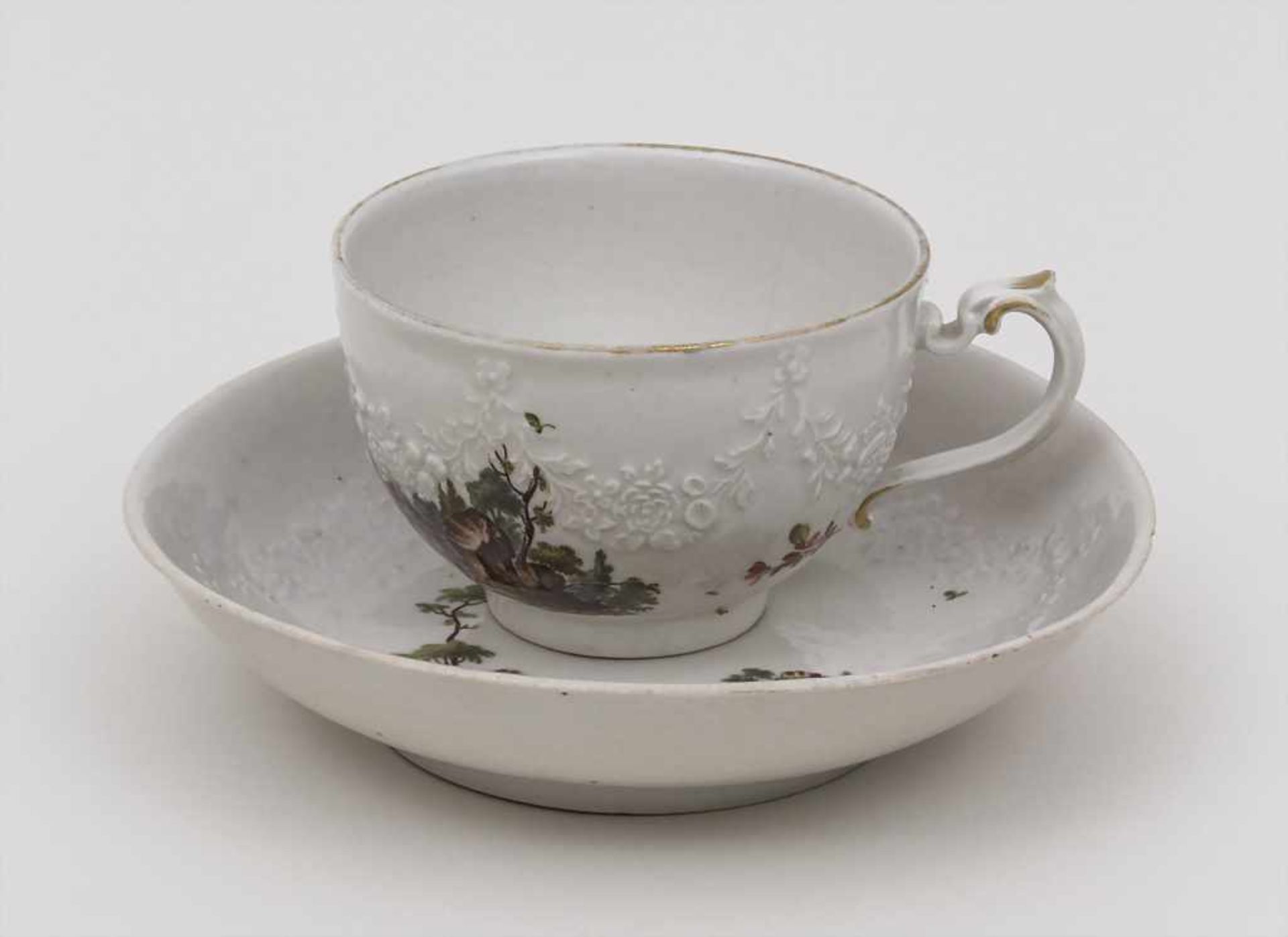 Tasse mit UT mit feiner Landschaftsmalerei / A Cup With Saucer With Landscapes, Ludwigsburg, um - Bild 2 aus 3