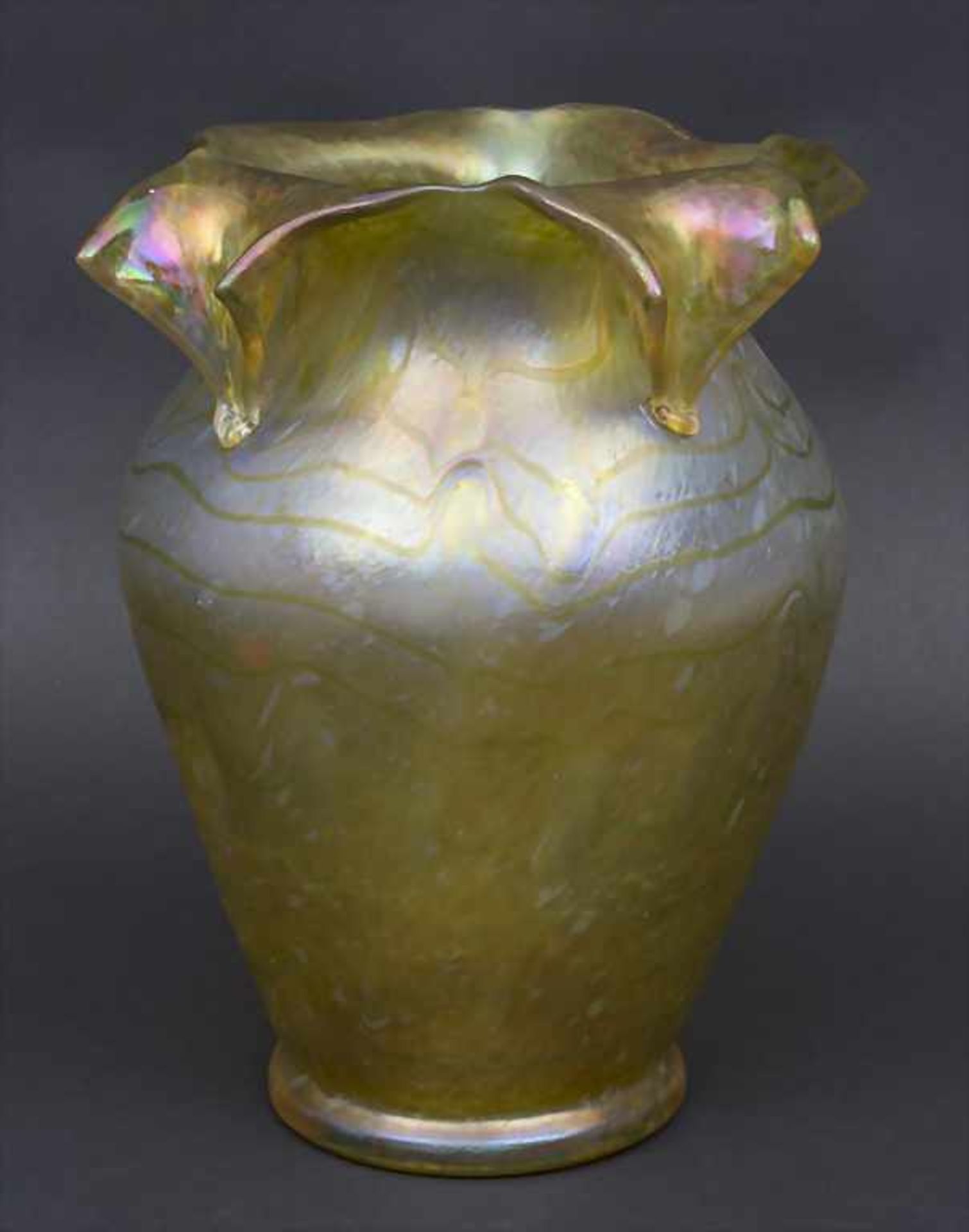 Jugendstil Vase / An Art Nouveau vase, Johann Lötz Witwe, Klostermühle, um 1900Material: farbloses