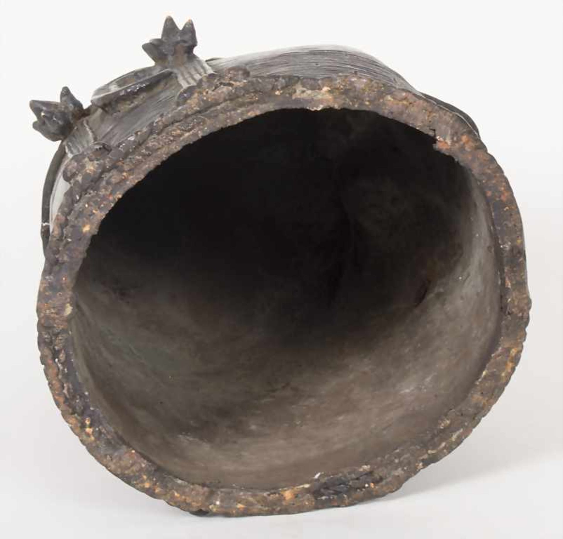 Gedenkkopf, Benin, Nigeria 2. Hälfte 20. Jh.Material: Bronze, braun patiniert,Höhe: 44 cm,Zustand: - Bild 6 aus 6