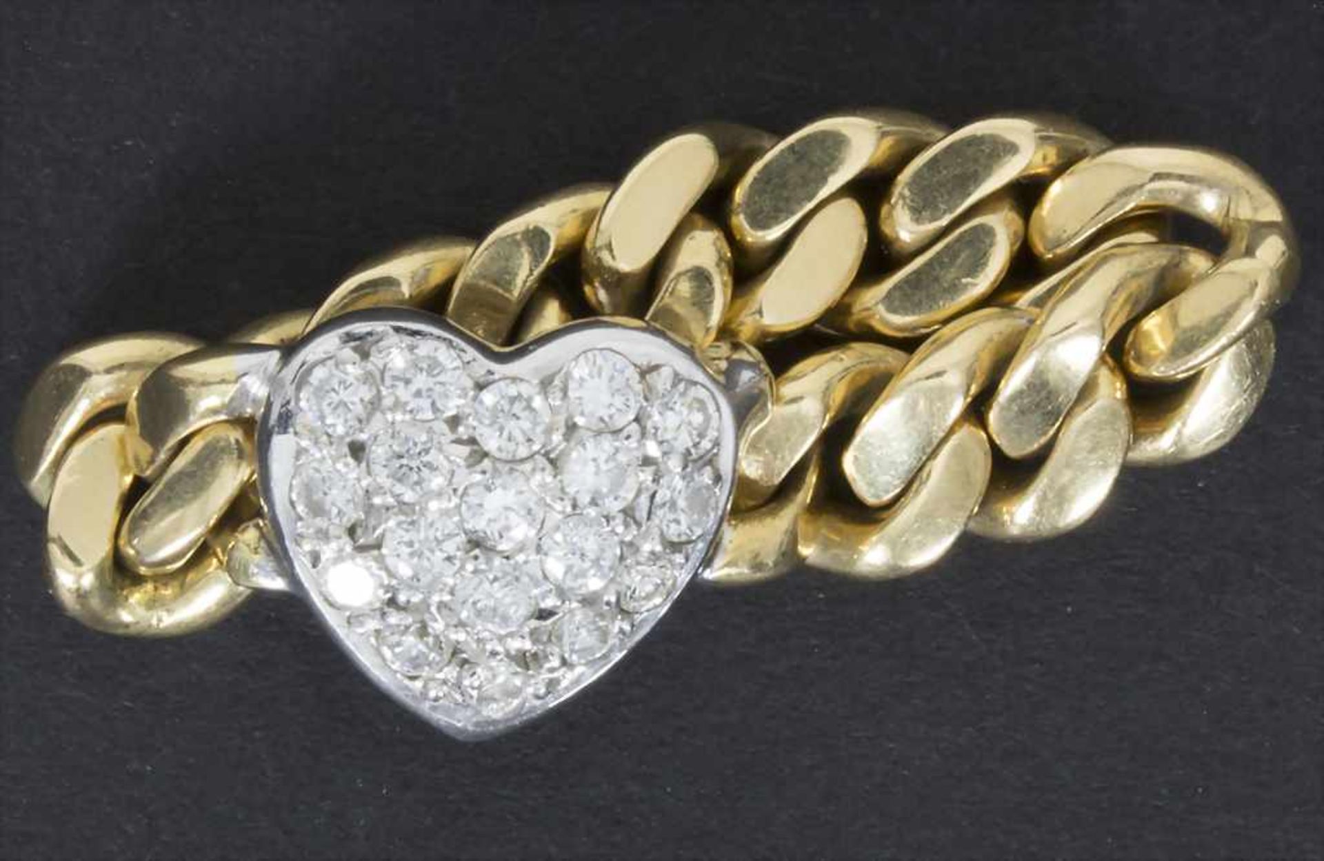 Kettenring mit Brillanten in Herzform / A Ladies Ring with BrilliantsMaterial: GG 750/000, - Image 3 of 3