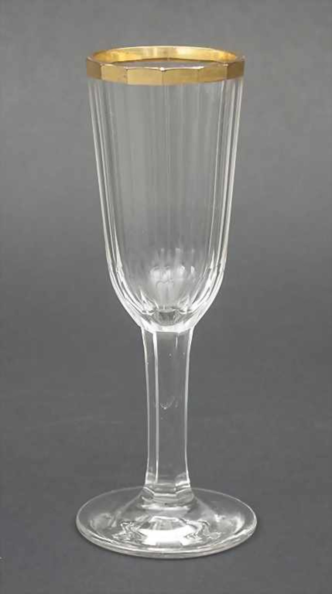 Frühe Sektflöte/ Early Champagne Glass, Paris, Anfang 19. Jh.auf rundem Scheibenfuß facettierter