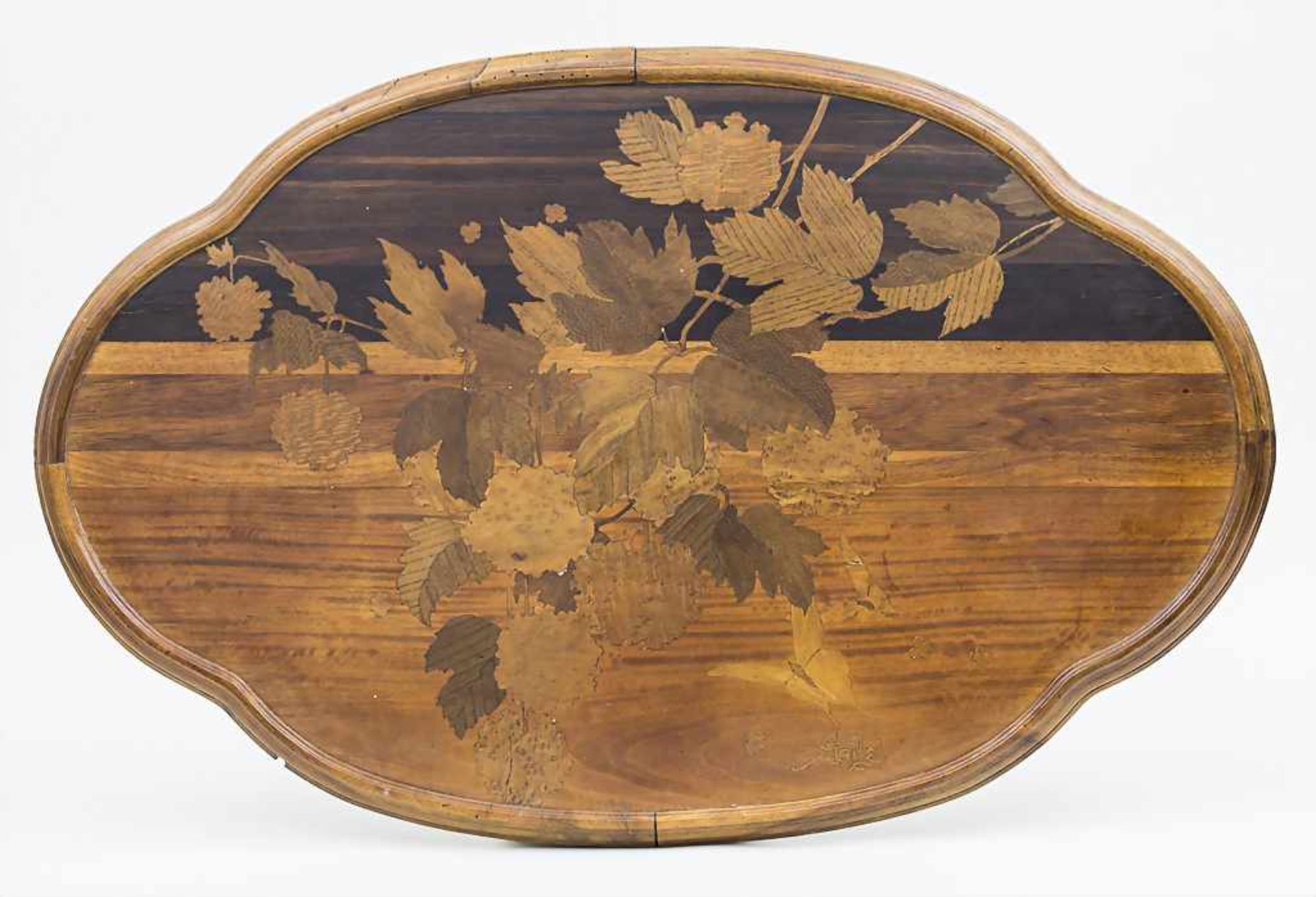 Émile Gallé (1846-1904), Tischplatte mit Intarsien / A tabletop with inlaysMaterial: Intarsienarbeit