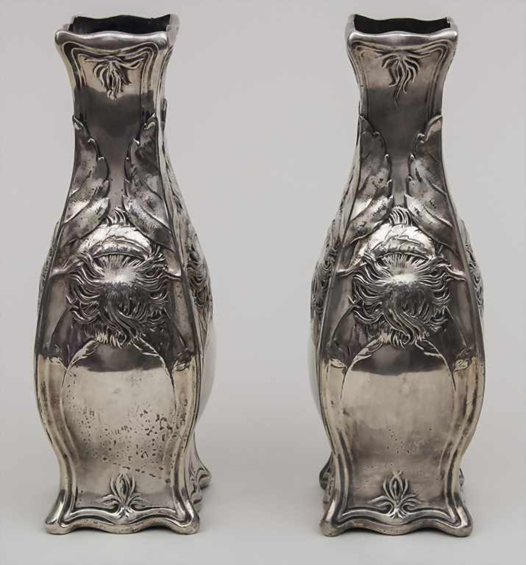 Paar Jugendstil Vasen mit Baum-Hasel / A pair of Art Nouveau vases with hazelnut, Gallia, Christofle