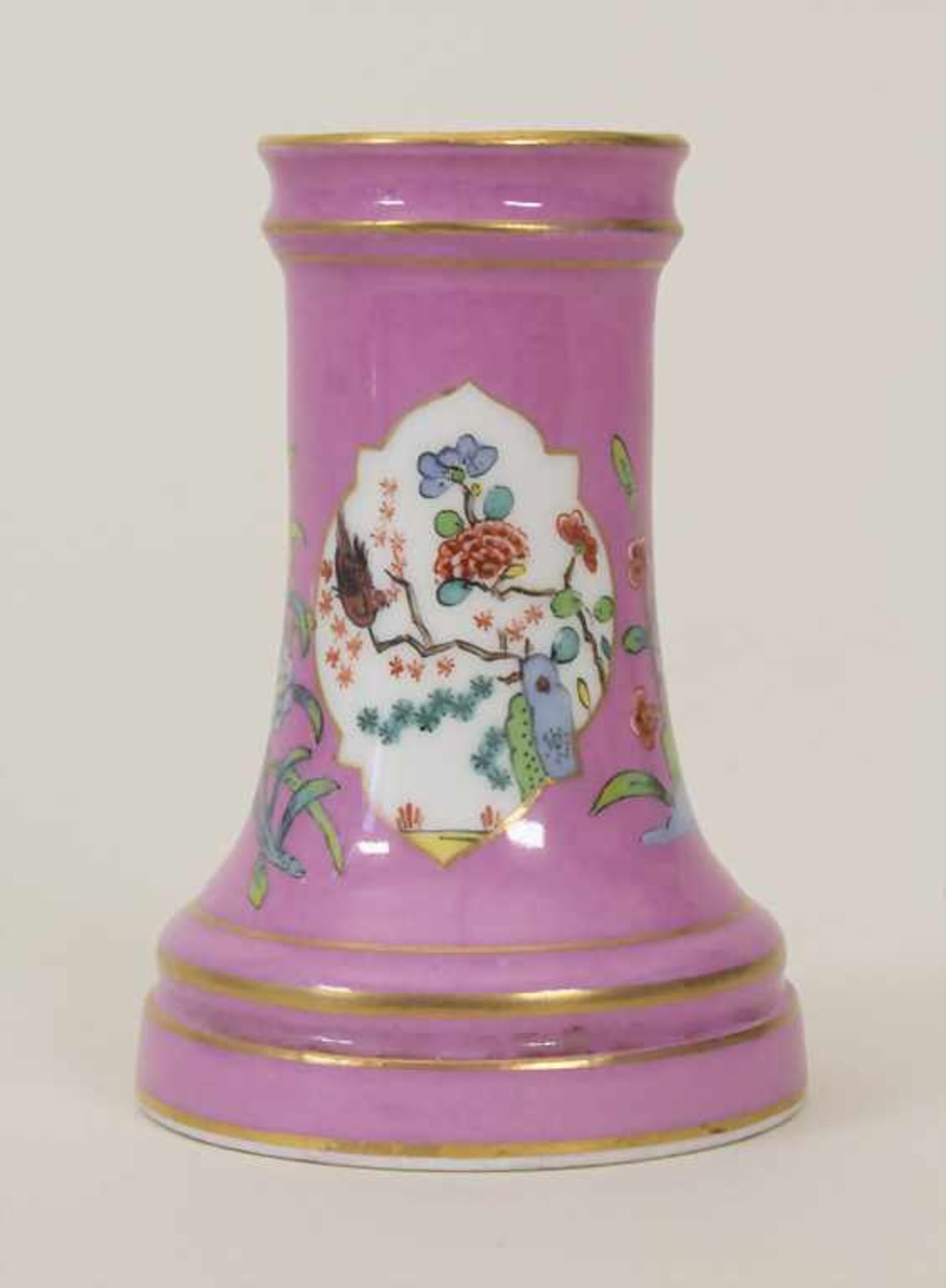 Kerzenleuchter mit Felsen- und Blumenmalerei / A candlestick with flowers and birds, Meissen, um