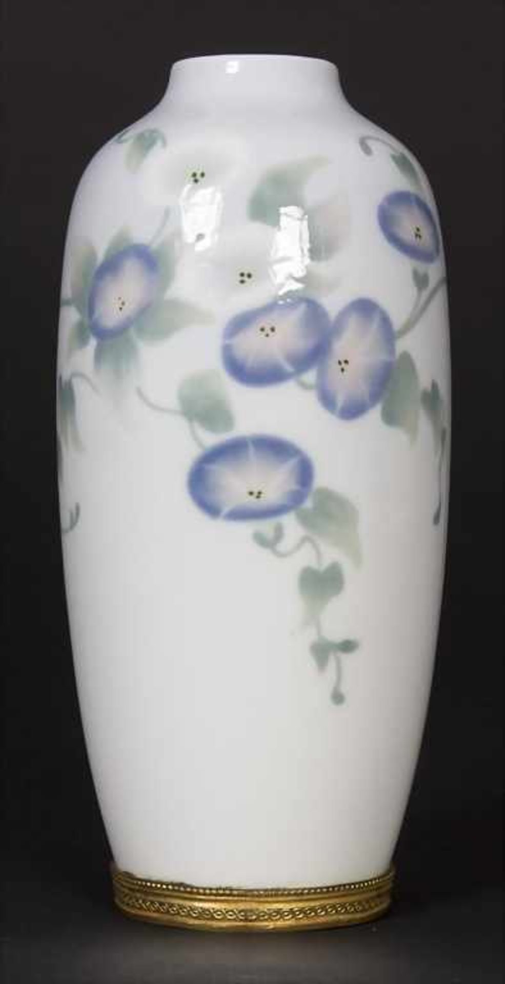 Jugendstil Vase mit Prunkwinde / An Art Nouveau vase with Morning Glory flowers, Metzler &