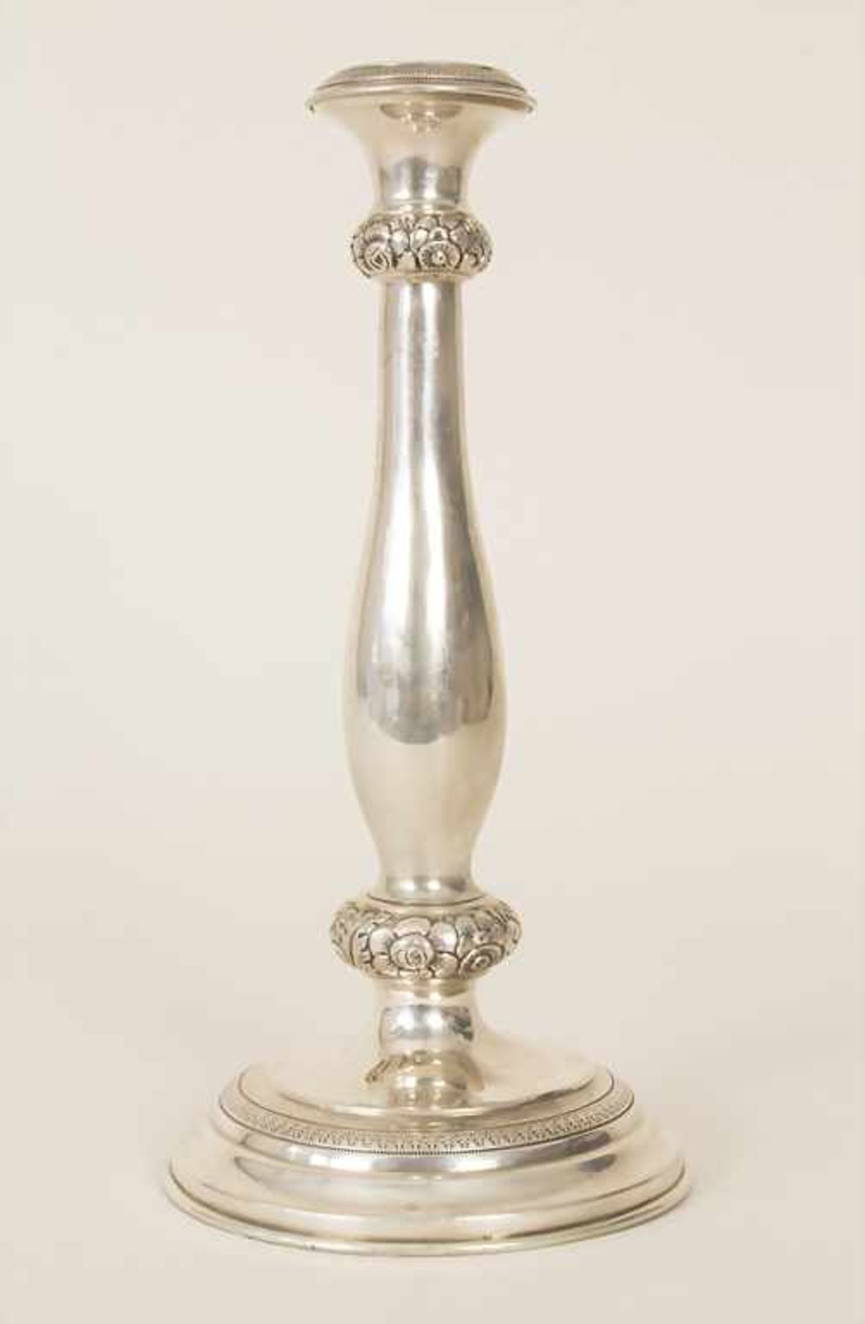 Biedermeier Leuchter / A Biedermeier candlestick, J. Schmidt, Wien, 1854Material: Silber 13 Lot,