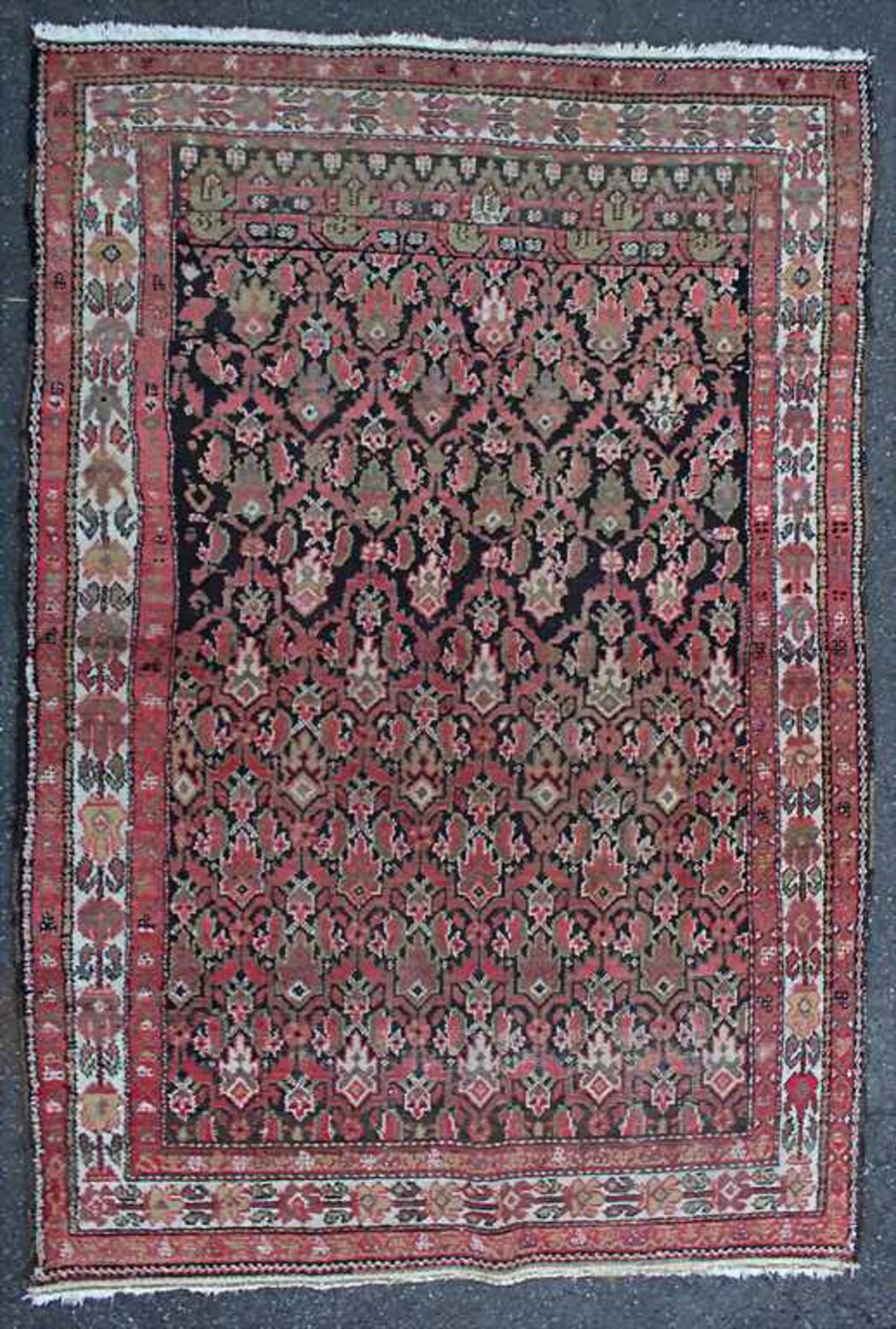 Orientteppich / An oriental carpetMaterial: Wolle auf Wolle, Maße: 192 x 132 cm, Zustand: partiell
