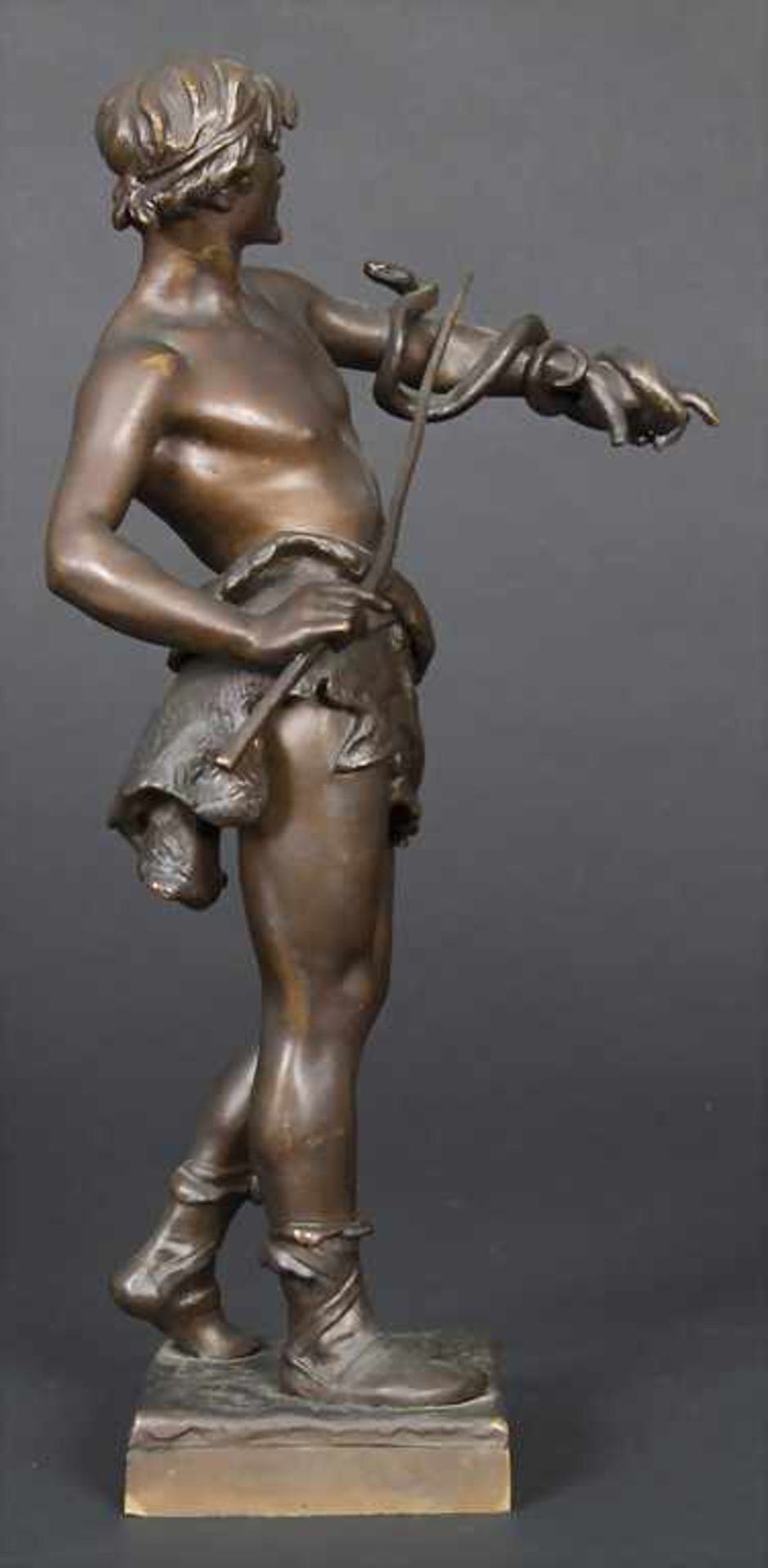 Eugene Marioton (1854-1933), Schlangenbändiger, "FASCINATOR"Material/Technik: Bronze, braun - Bild 4 aus 8