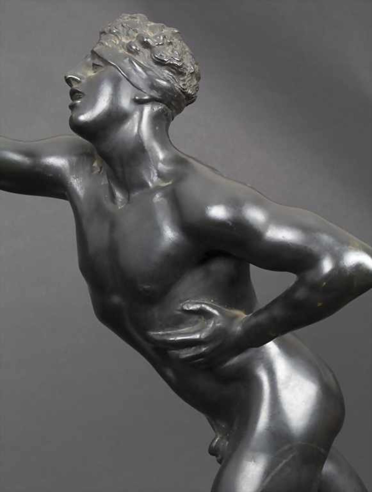 Siegesbote-Nenikhkamen, Entw. Kruse Max, 1854-1942Material: Bronze, dunkel patiniert, auf flache - Bild 5 aus 6