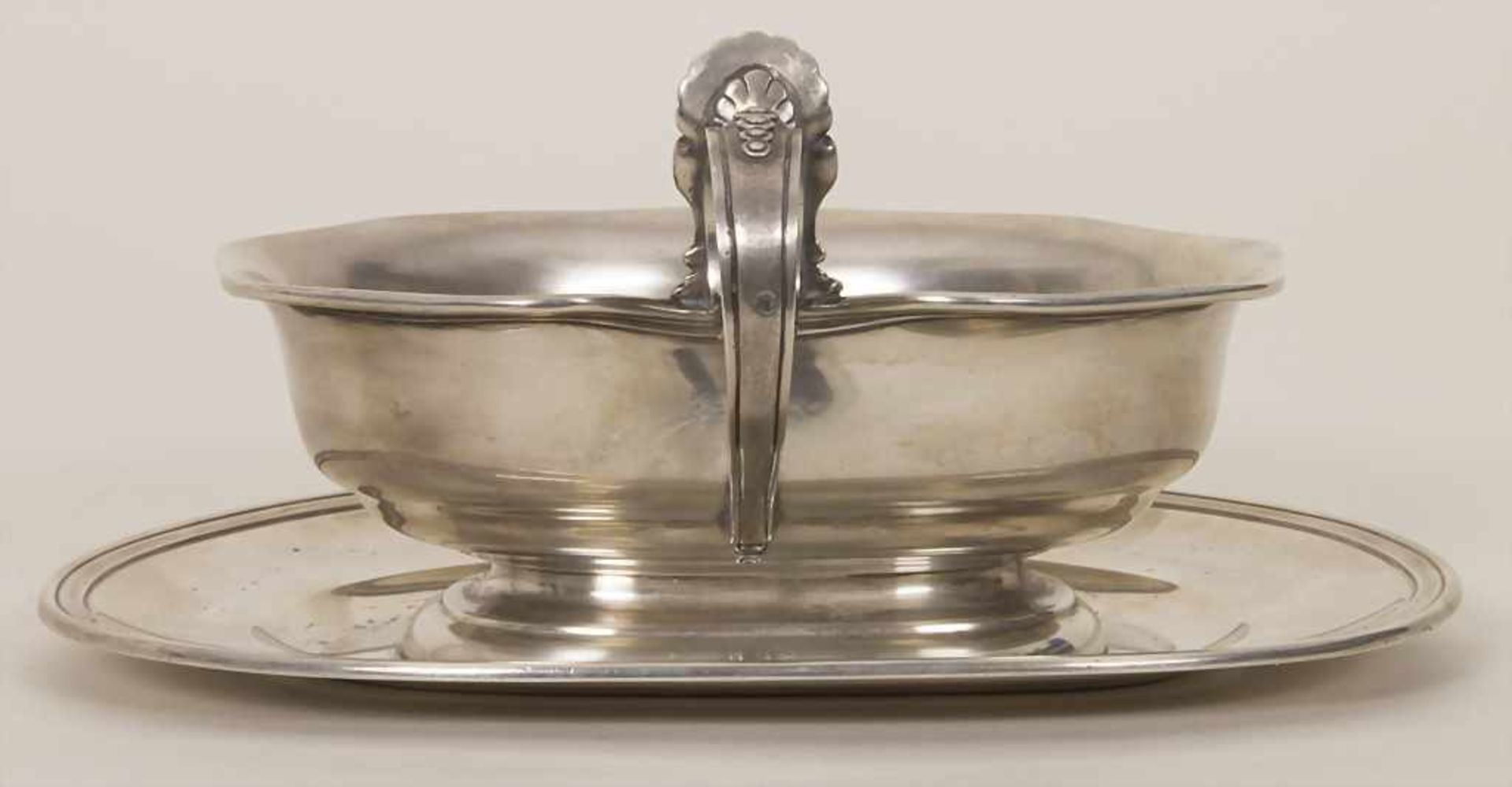 Sauciere / Anbietschale / A silver sauce boat or serving dish, Robert Linzeler, Paris, um - Image 4 of 8